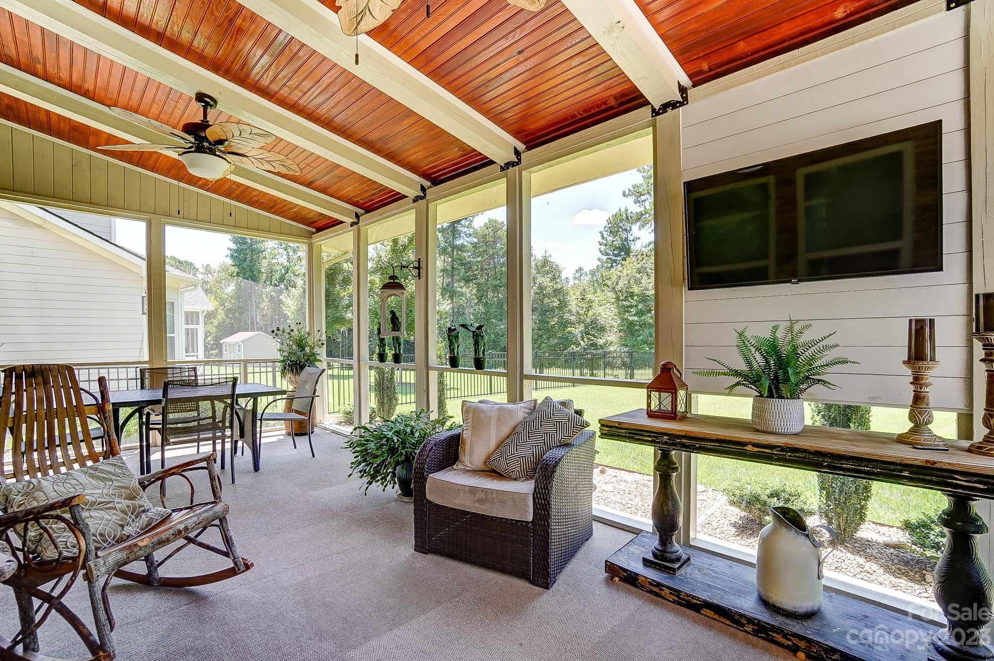 Palm Tree Cove - Residential