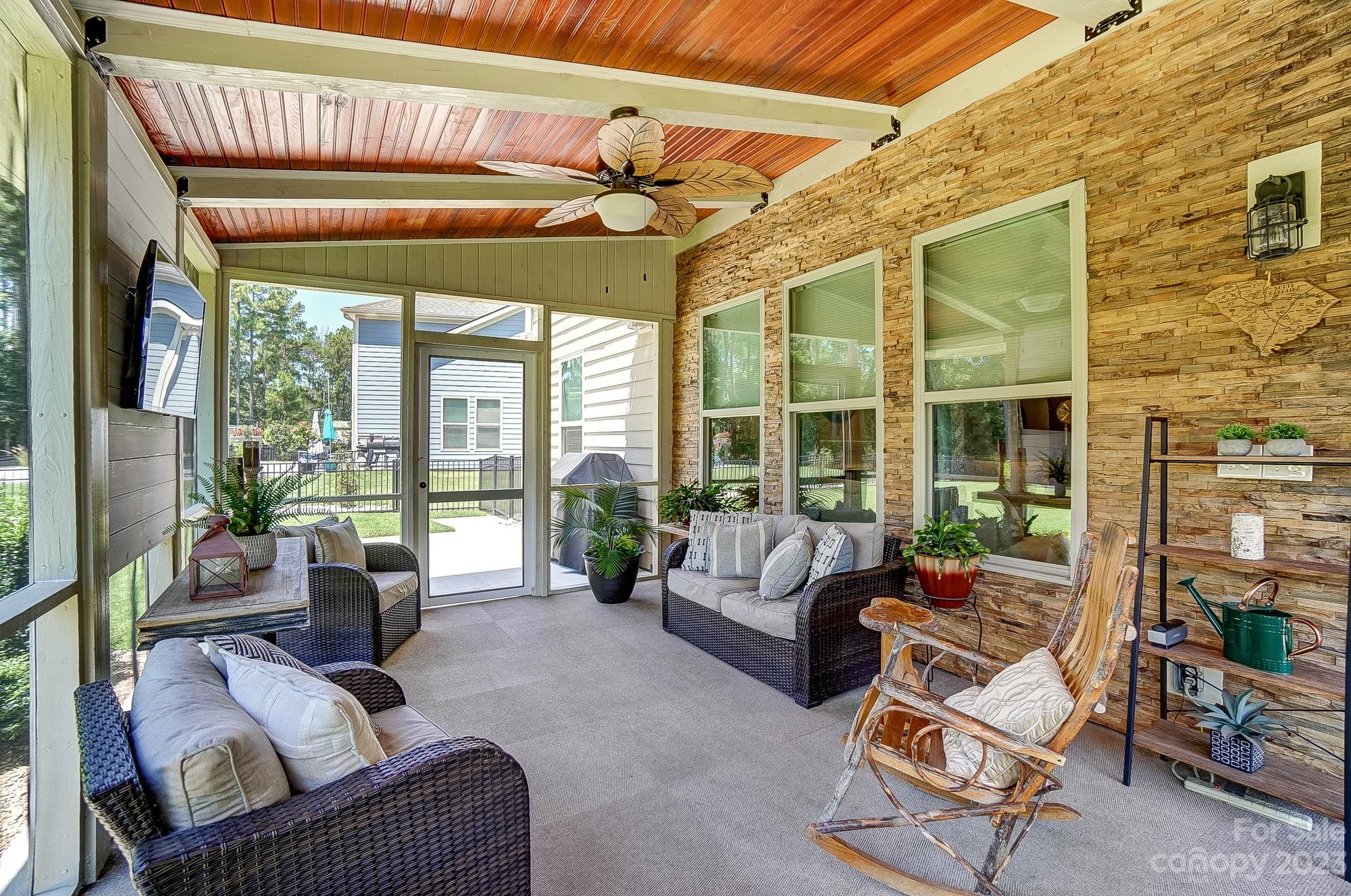 Palm Tree Cove - Residential