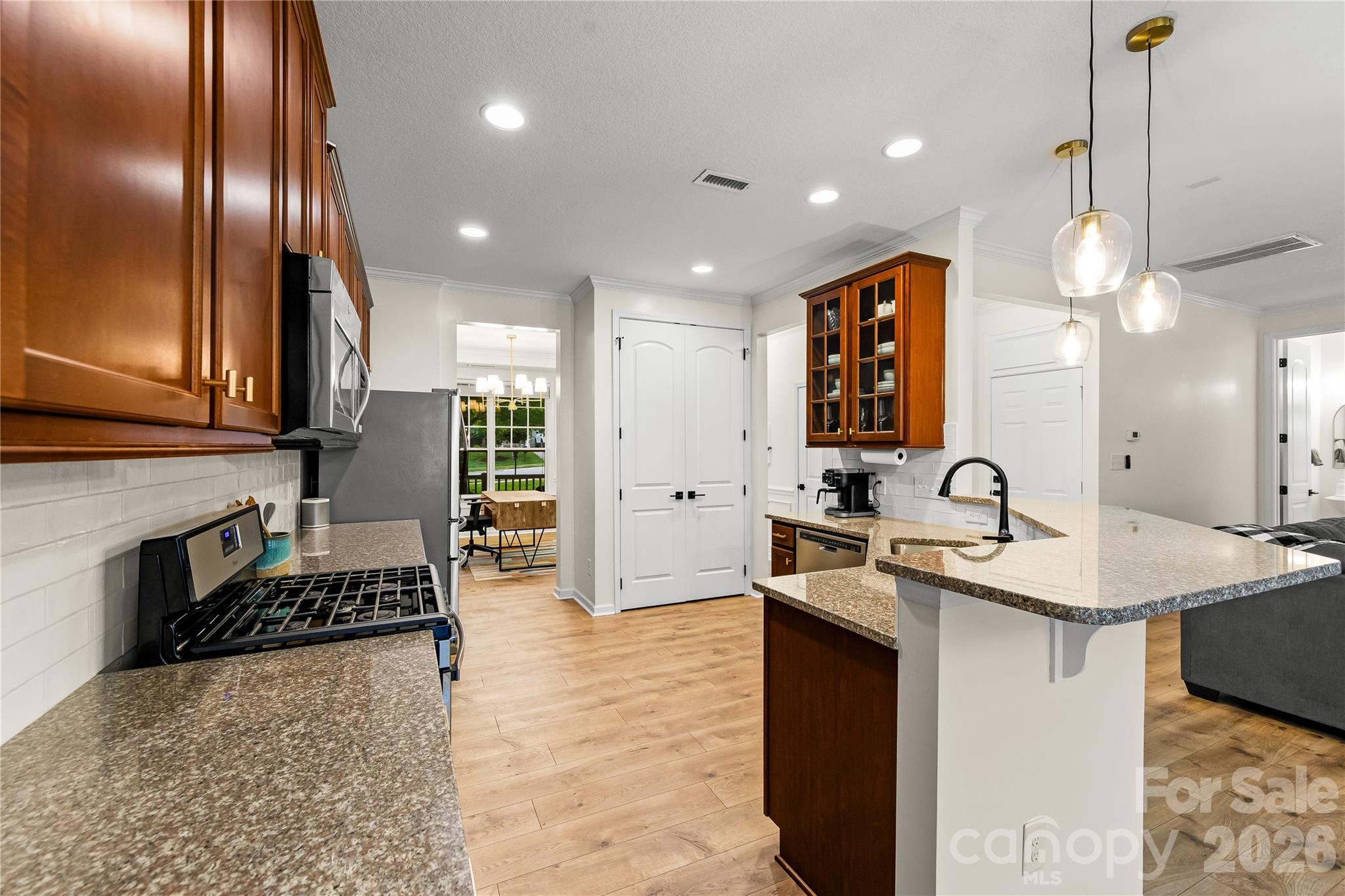 Hubbard Falls - Residential