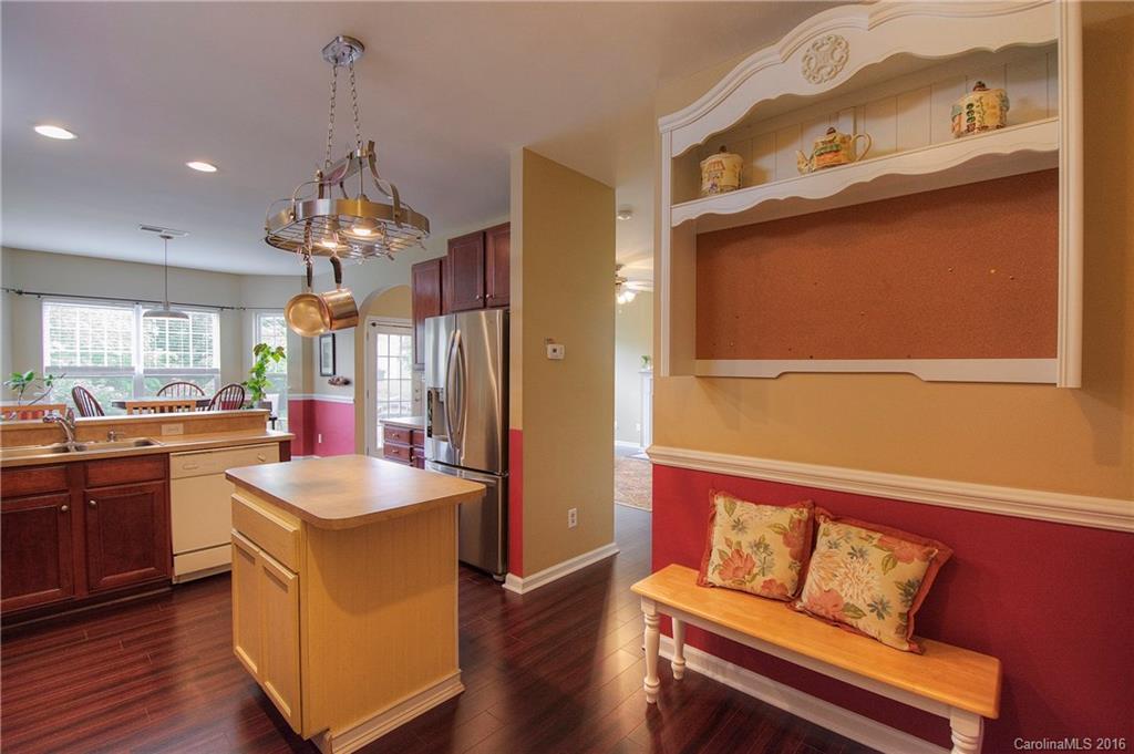 Ridge Pointe - Residential