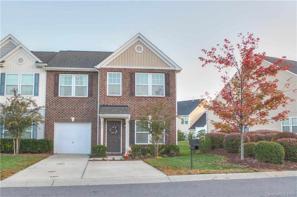 You'll love this hospitable 2 story home.This 3 br 2.5 ba home with an attached garage will give you generous space. Contemporary kitchen with granite counters, breakfast bar island, tile back splash, with laminate wood floor. Family dining room. 2 flex spaces (loft & bonus room) for an inspirational home office. Tranquil master bedroom with walk in closet. Lg laundry room. Granite bath counters. Backyard with patio & privacy fence. Included:WASHER/DRYER/REFRIGERATOR 
Pool,trail,playground!