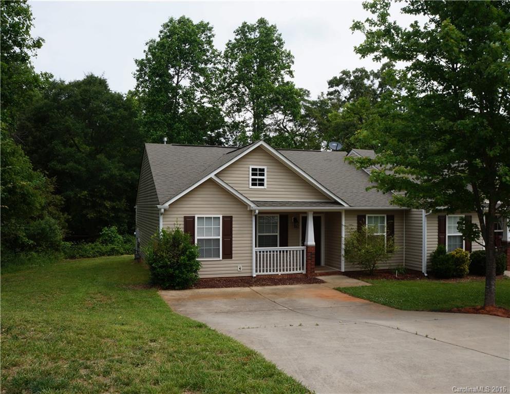 Just pack the truck and move in! New carpet and vinyl, new paint. Vaulted ceilings in the master and the living room, walk in closet in master bedroom with a split floorplan. All appliances remain including washer and dryer! this adorable townhome is in a great location with the award winning Fort Mill schools! Quiet location yet close to shopping, interstate and Charlotte is only a 20-minute drive! This home won't last long at this price so schedule a showing today!