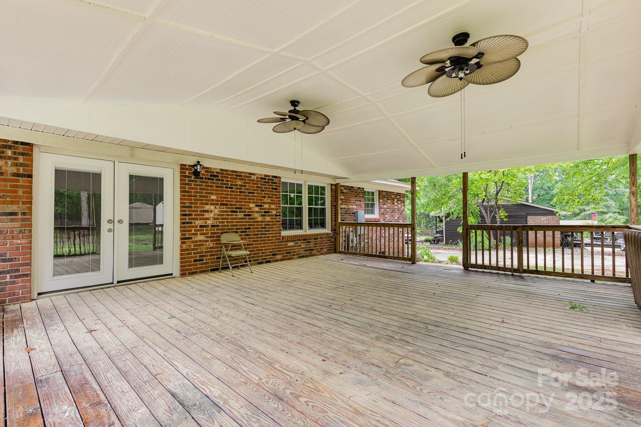 White Oaks - Residential