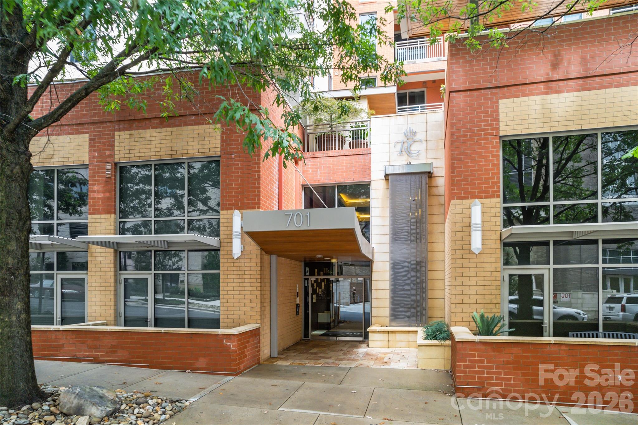 Royal Court - Residential