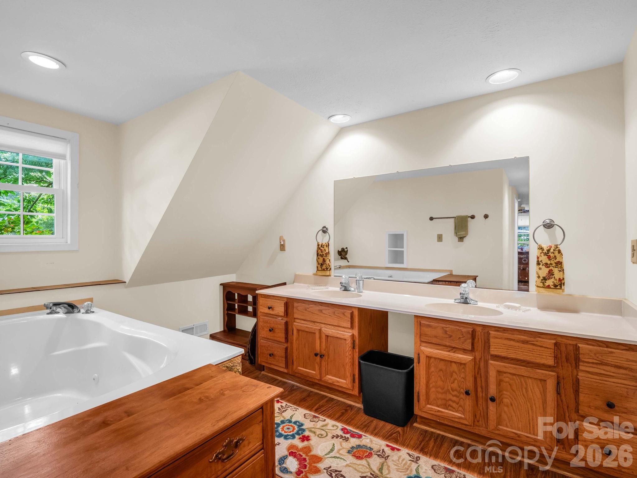 Cinnamon Woods - Residential