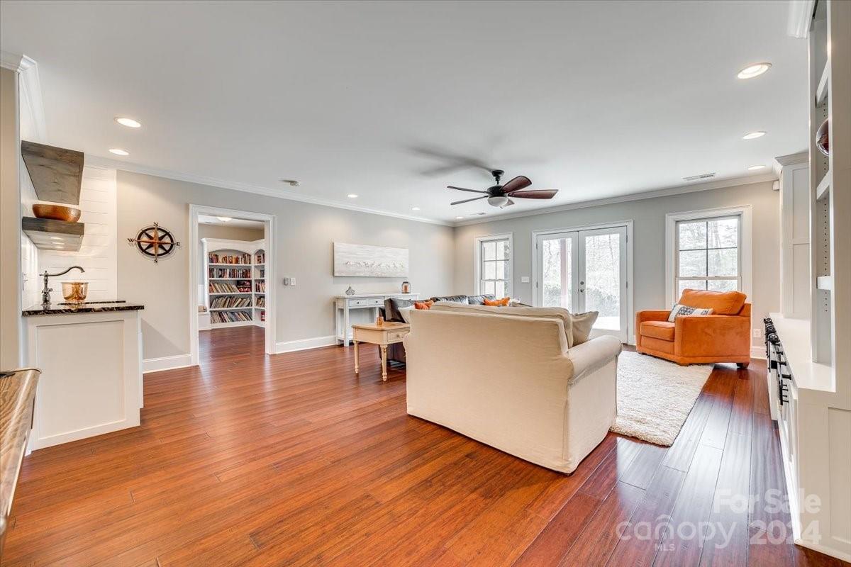 Sunset Ridge - Residential