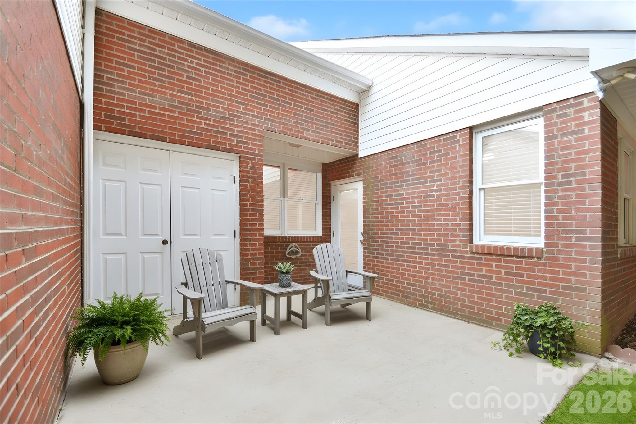 Twin Oaks - Residential