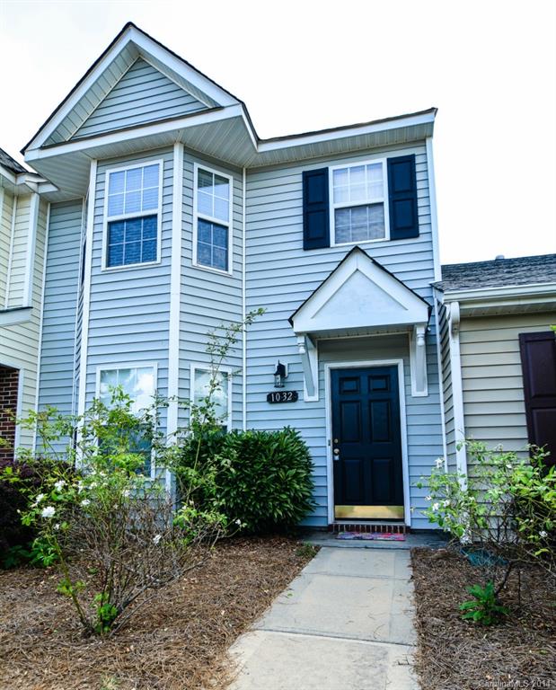 Former model home! Adorable unit featuring crown molding details in each room and custom draperies. This home is well maintained and move in ready! Walking distance to the amenities.
