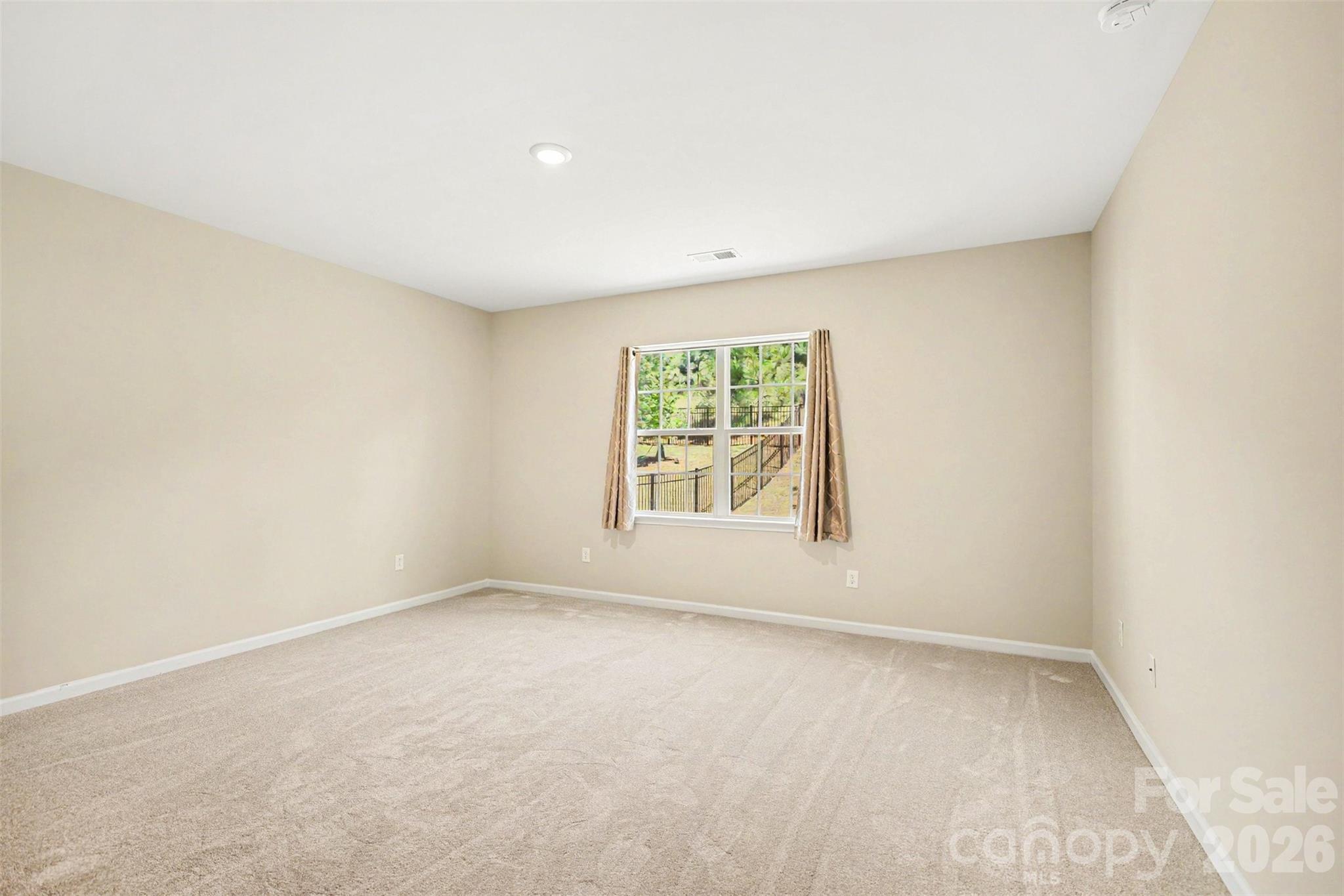 Imagery On Mtn Island - Residential