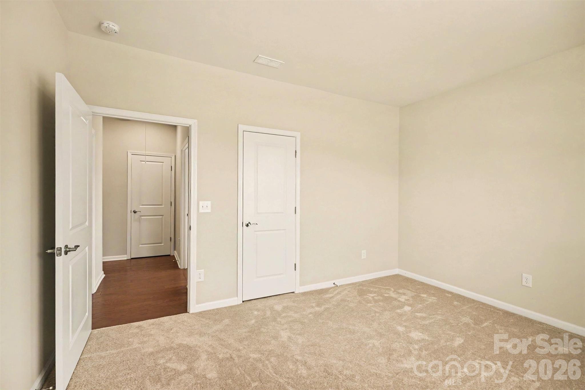 Imagery On Mtn Island - Residential