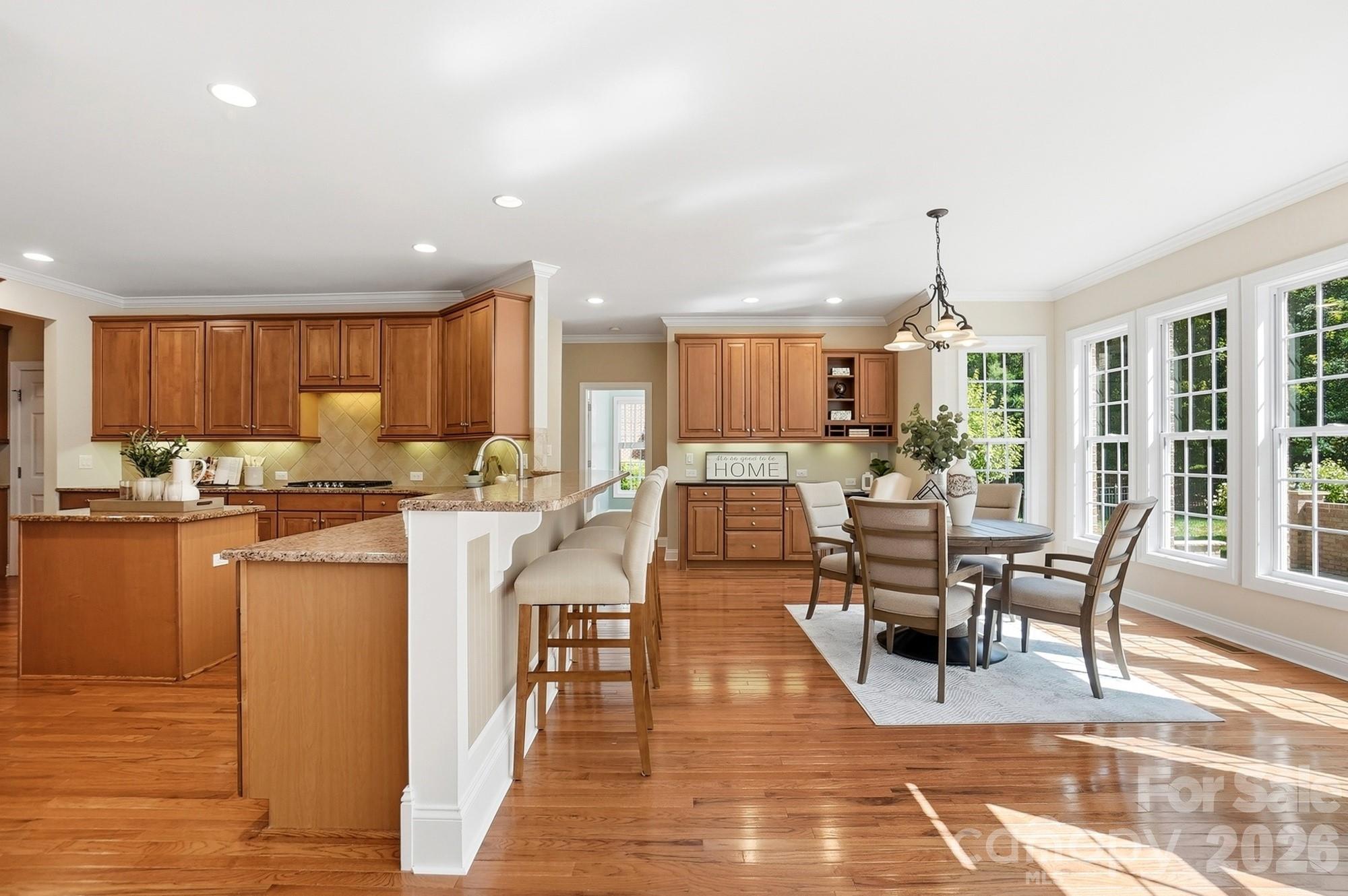 Hollister - Residential