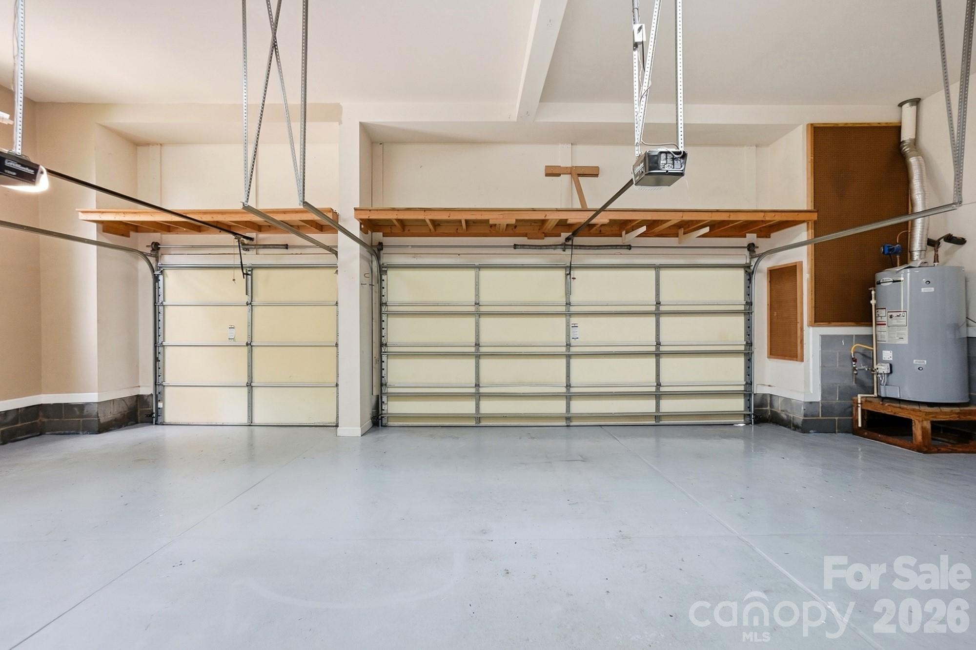Hollister - Residential
