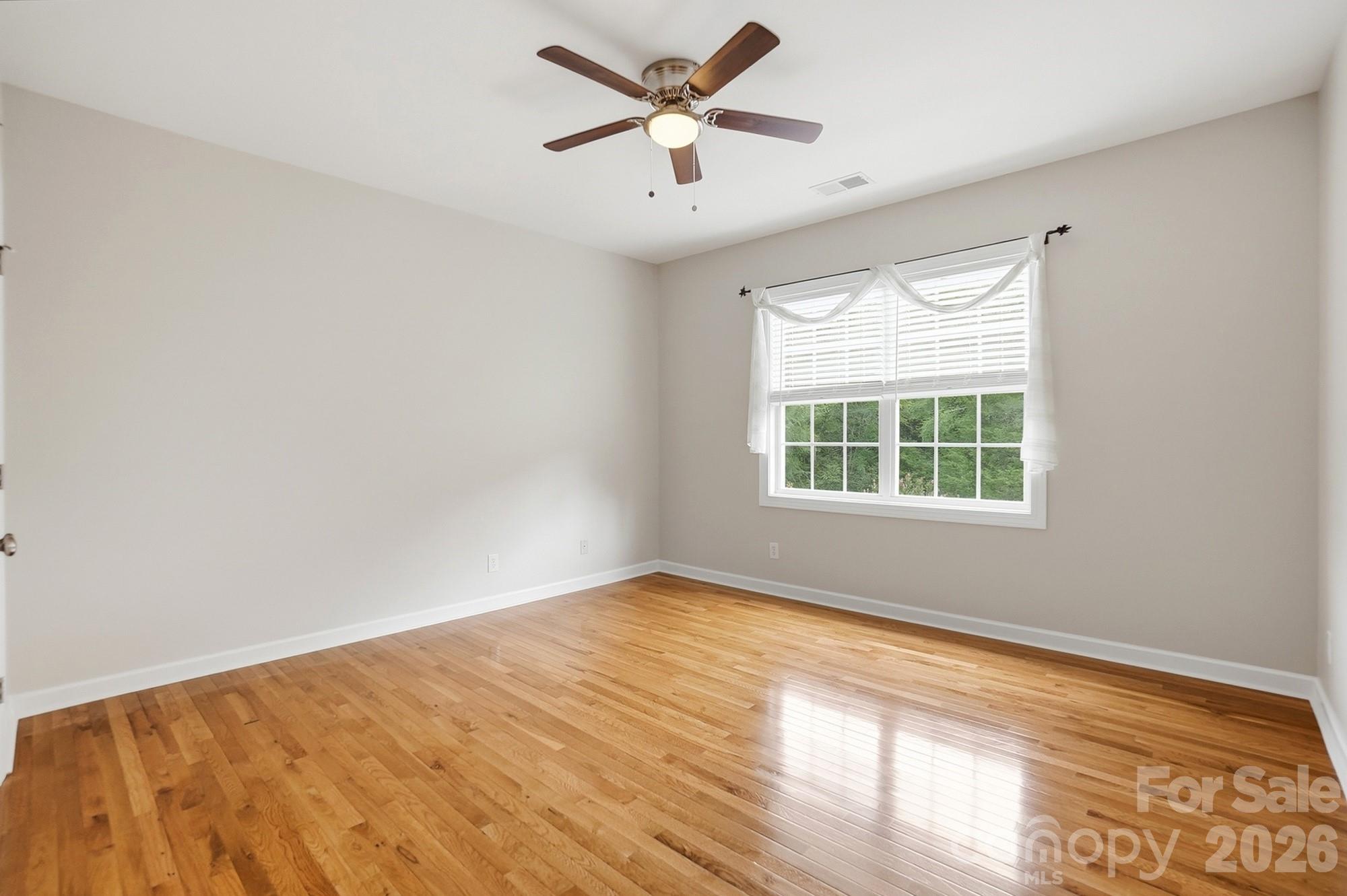 Hollister - Residential
