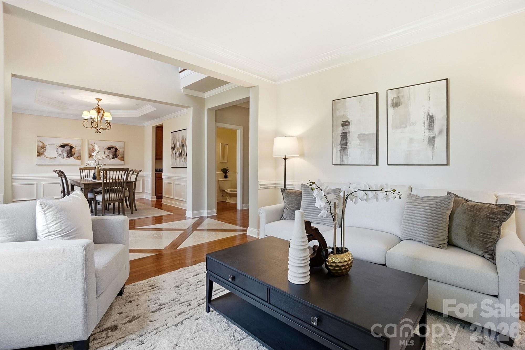 Hollister - Residential
