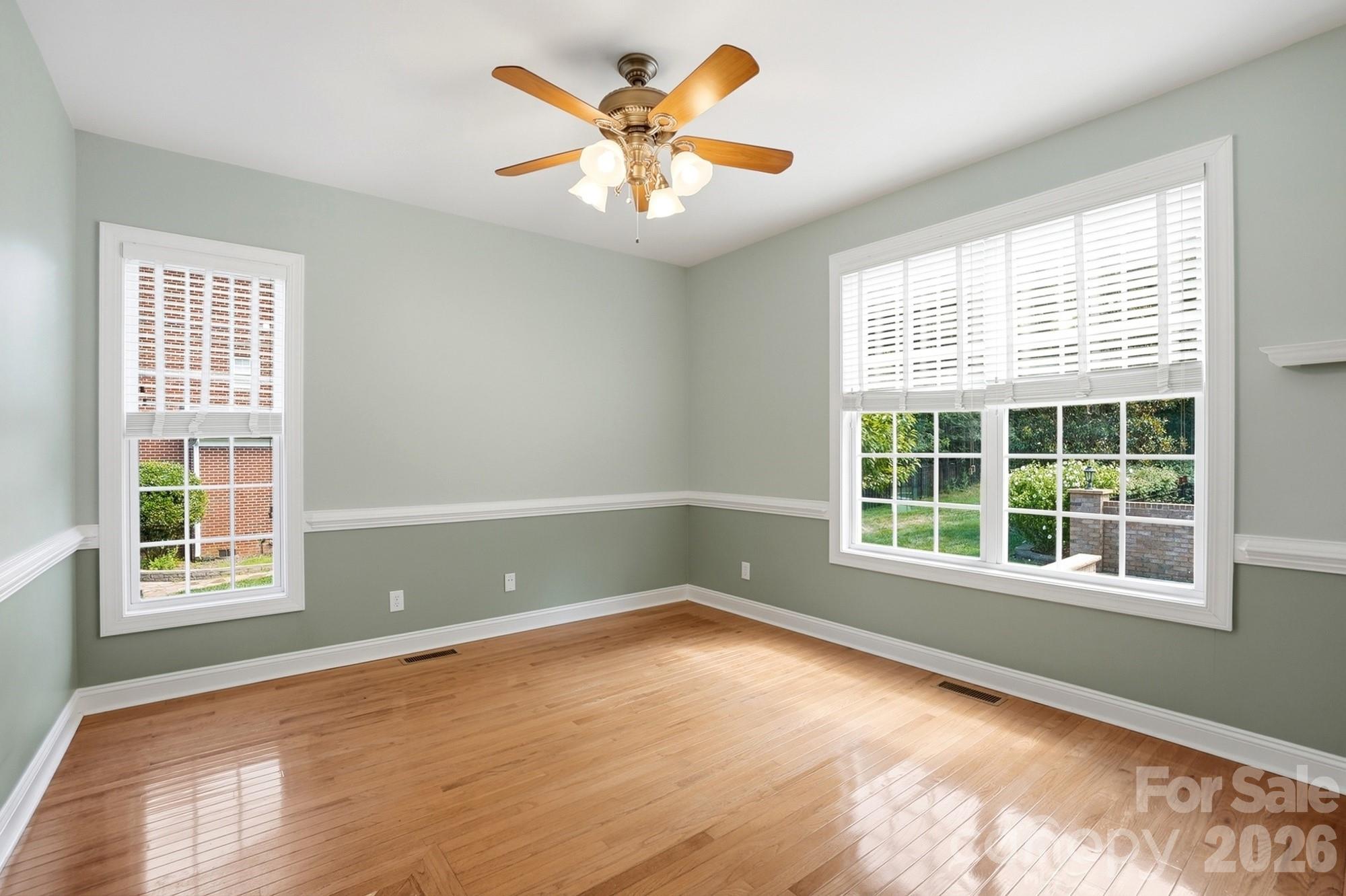 Hollister - Residential