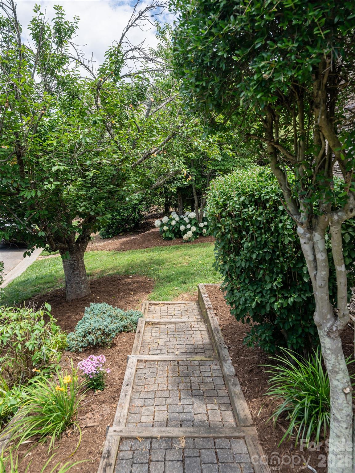Rivercrest - Residential