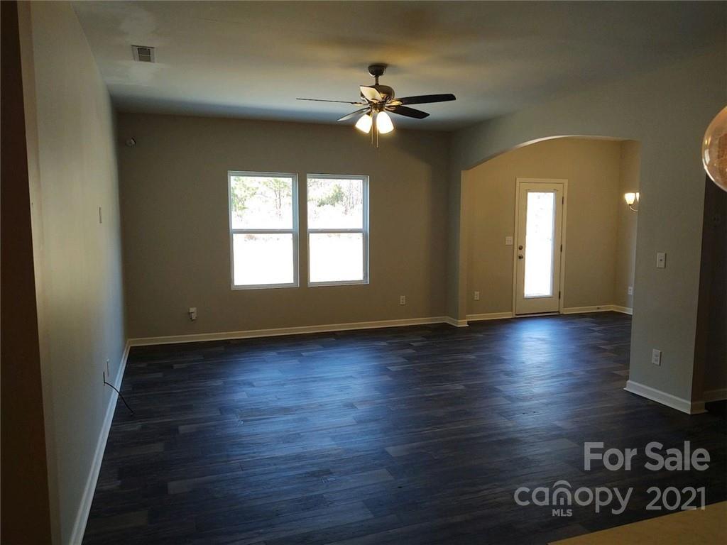 Newport Lakes - Residential