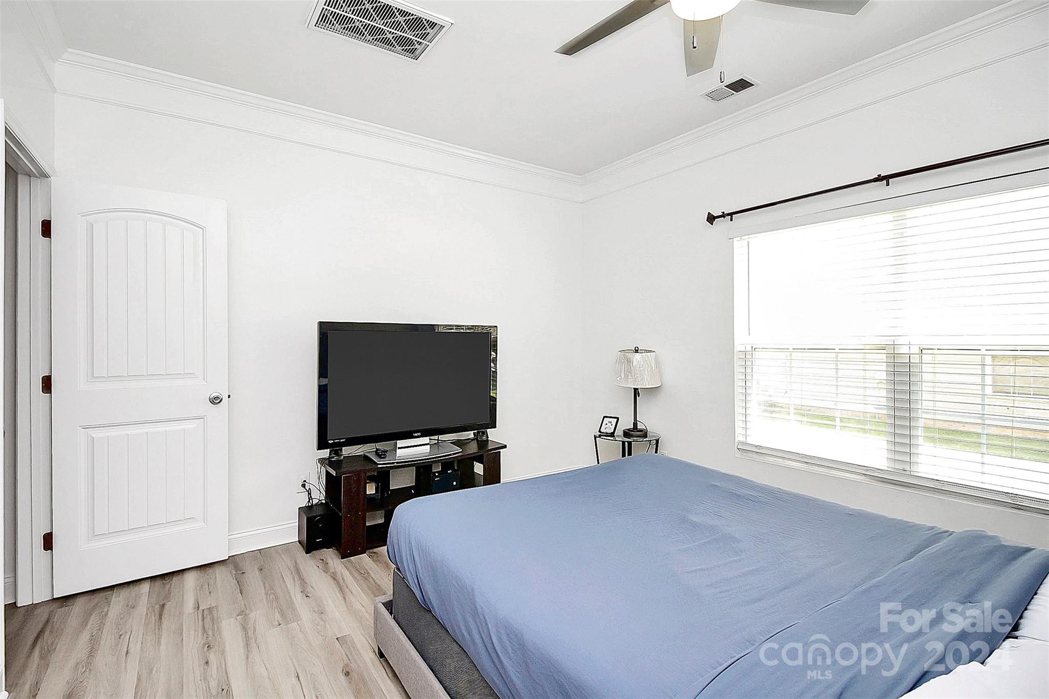 Hamilton Lakes - Residential