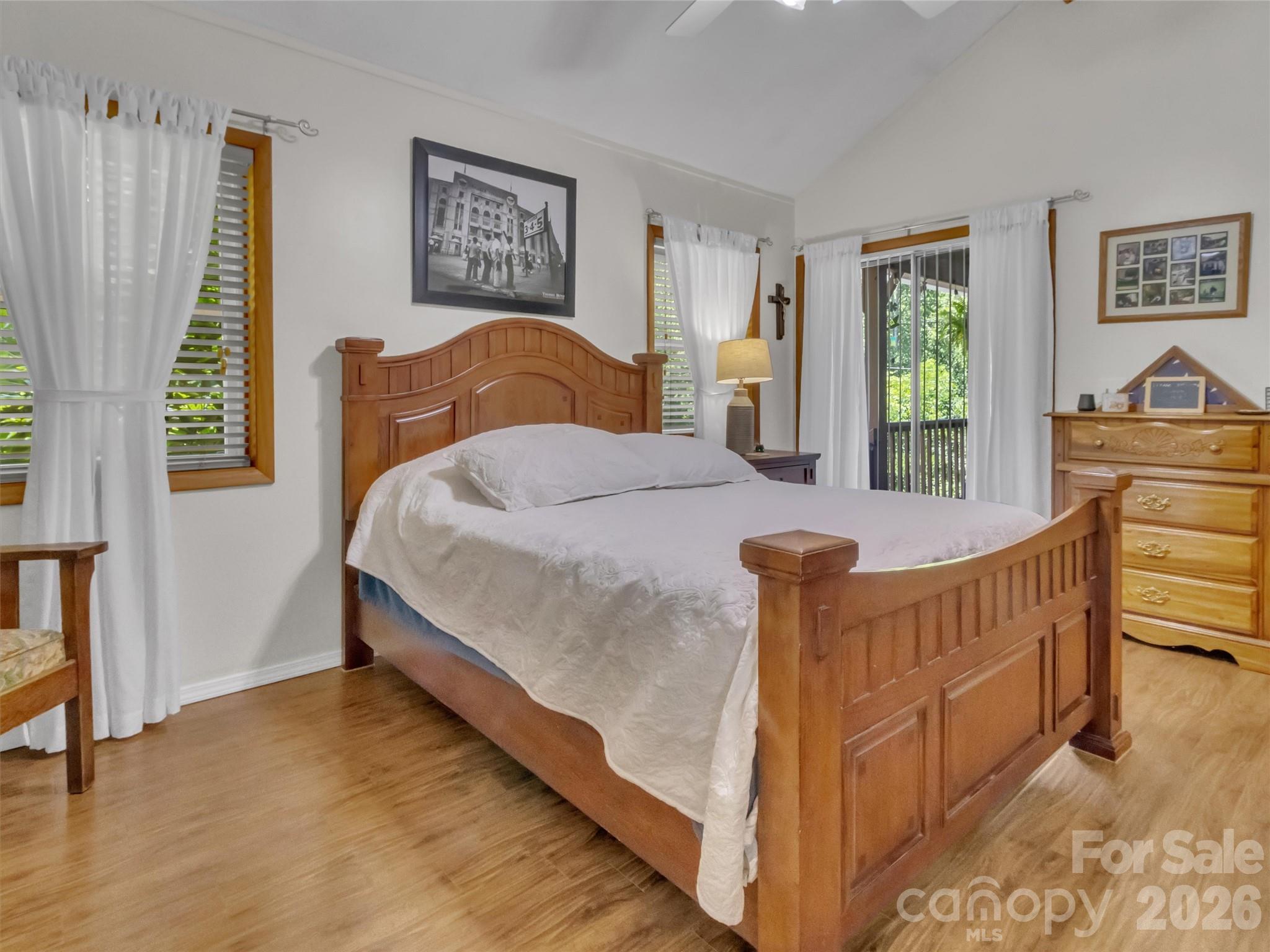 Horseshoe Cove - Residential