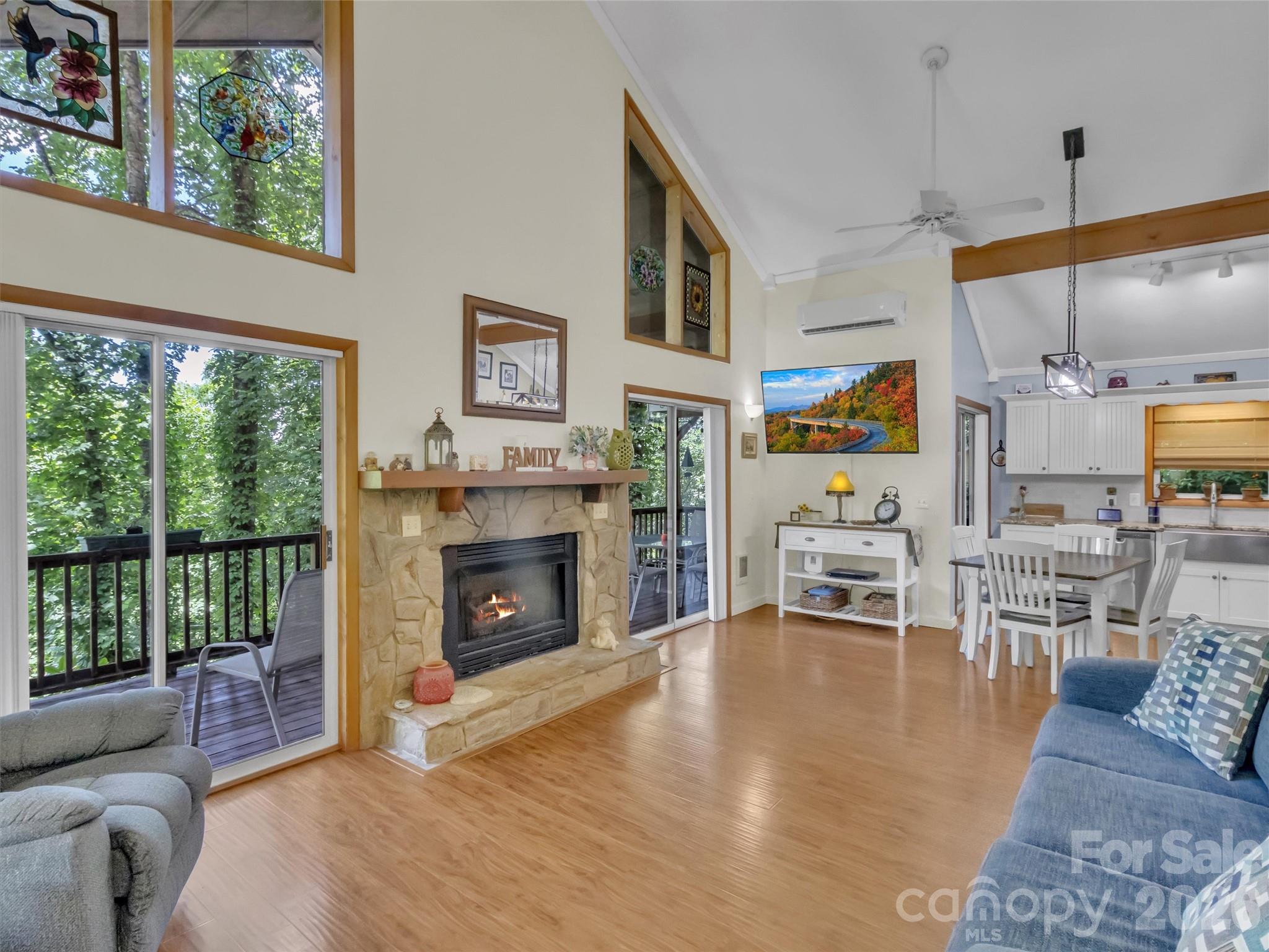 Horseshoe Cove - Residential