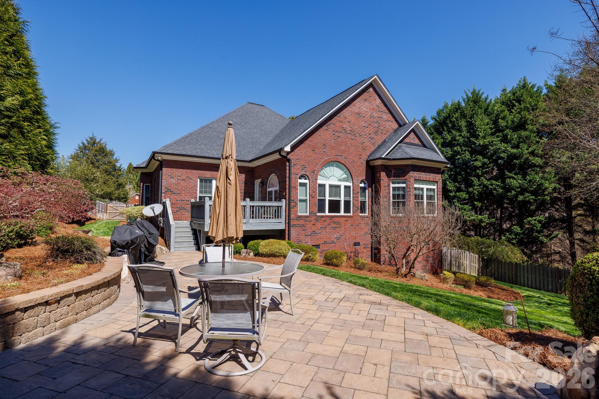 Landsdowne - Residential