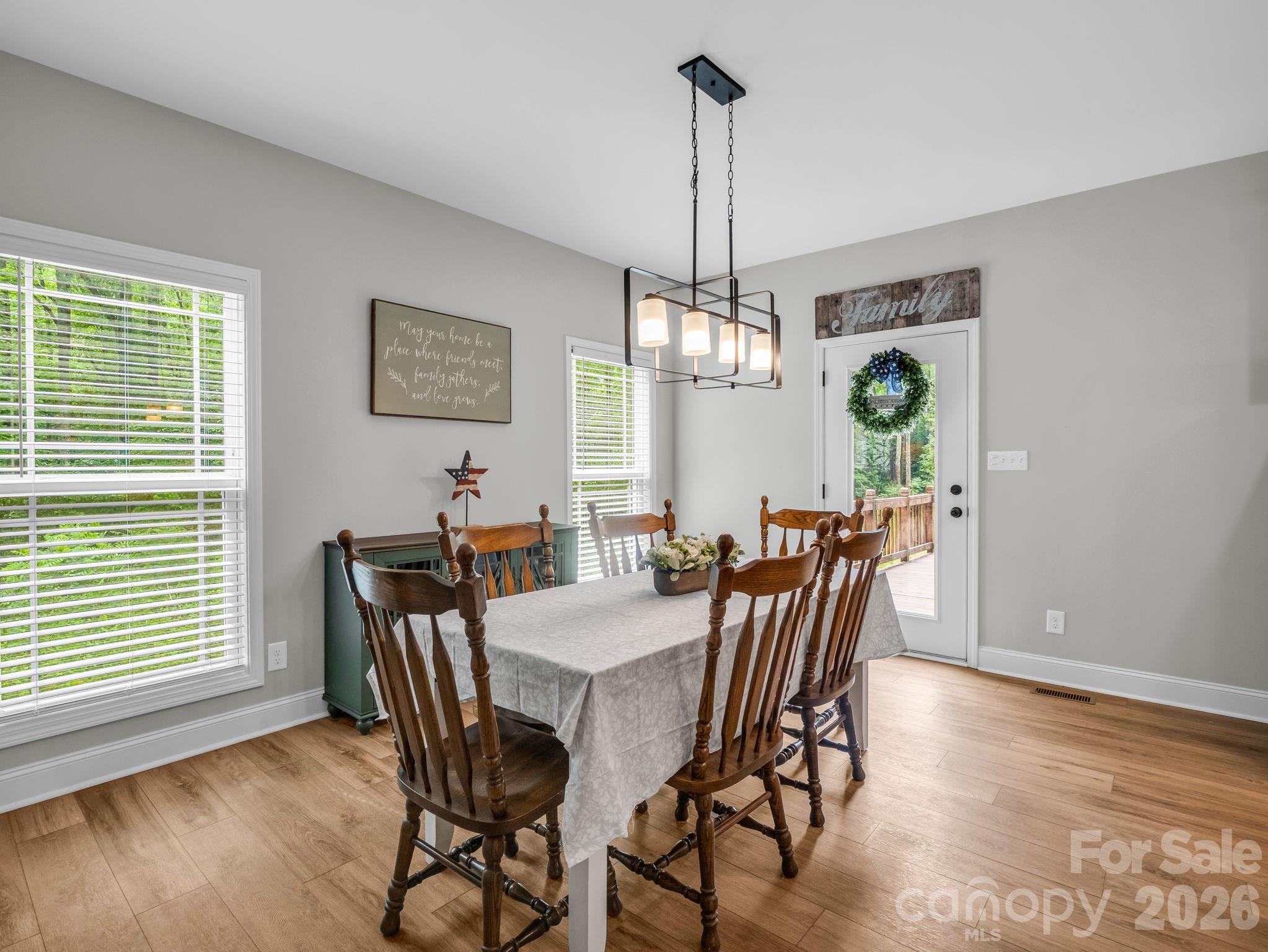 Magna Vista - Residential