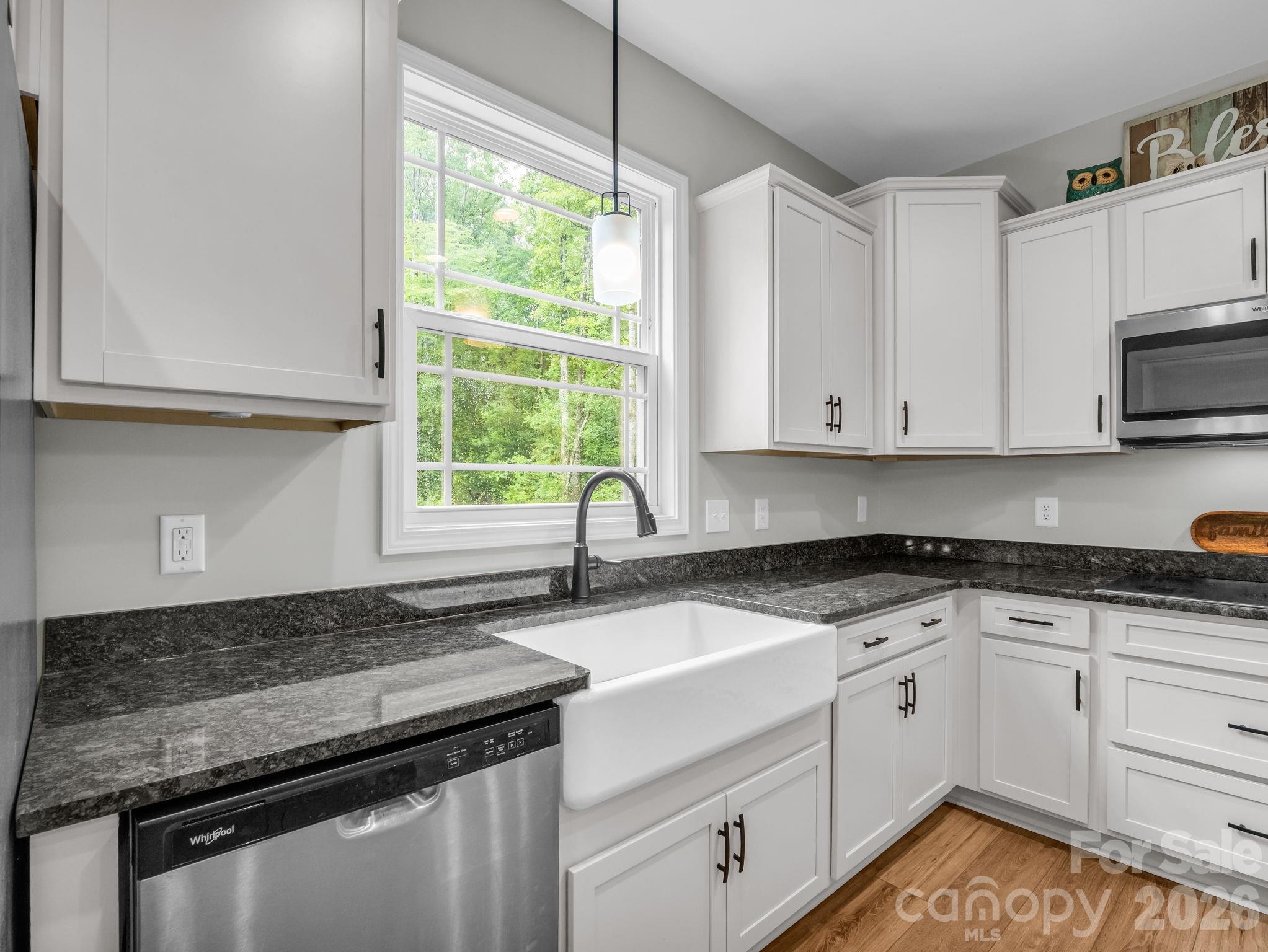 Magna Vista - Residential