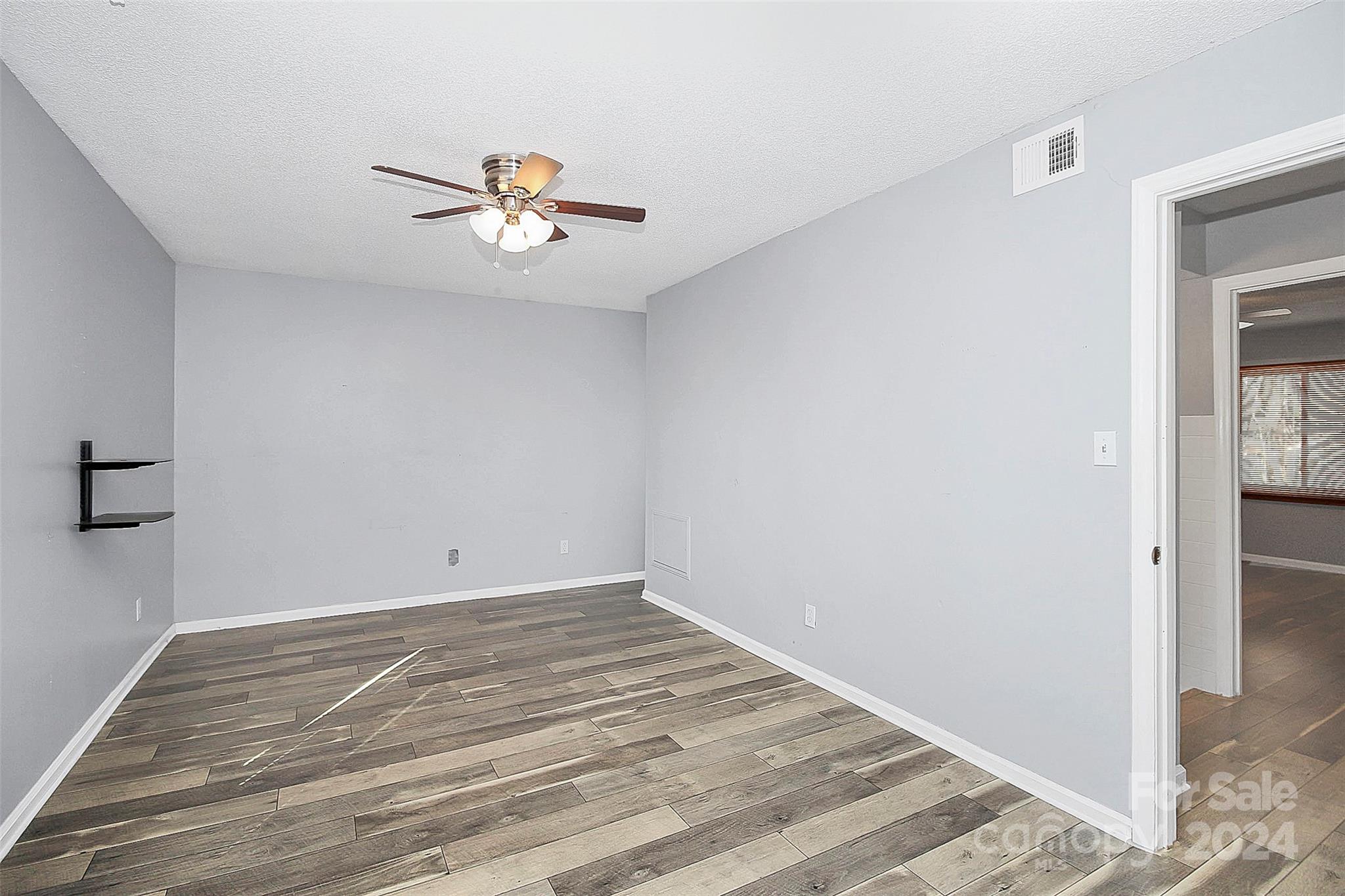 Sharon Lakes - Residential