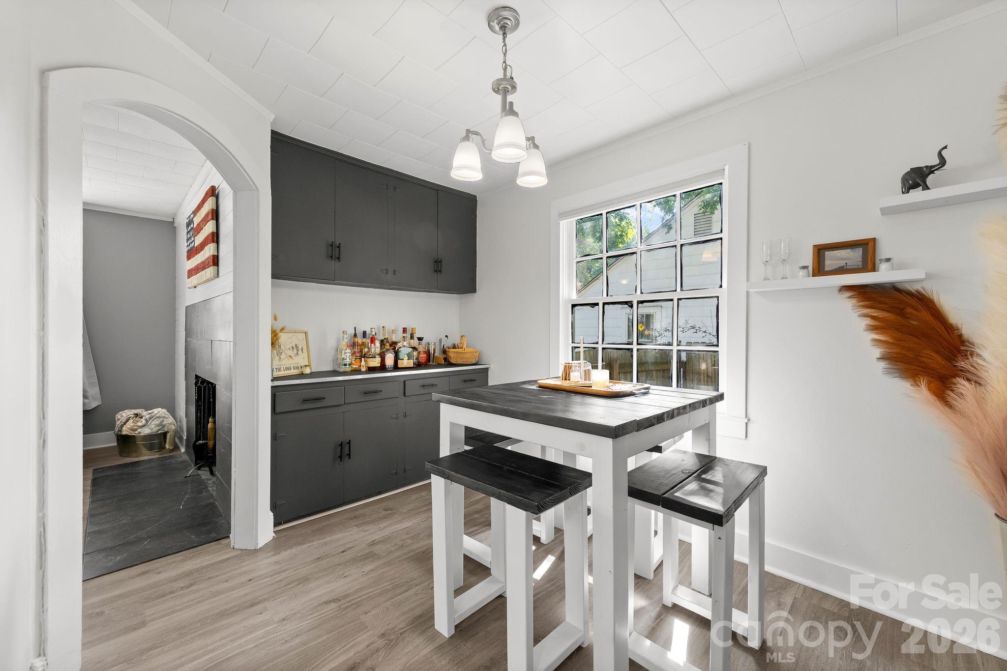 Moss Acres - Residential