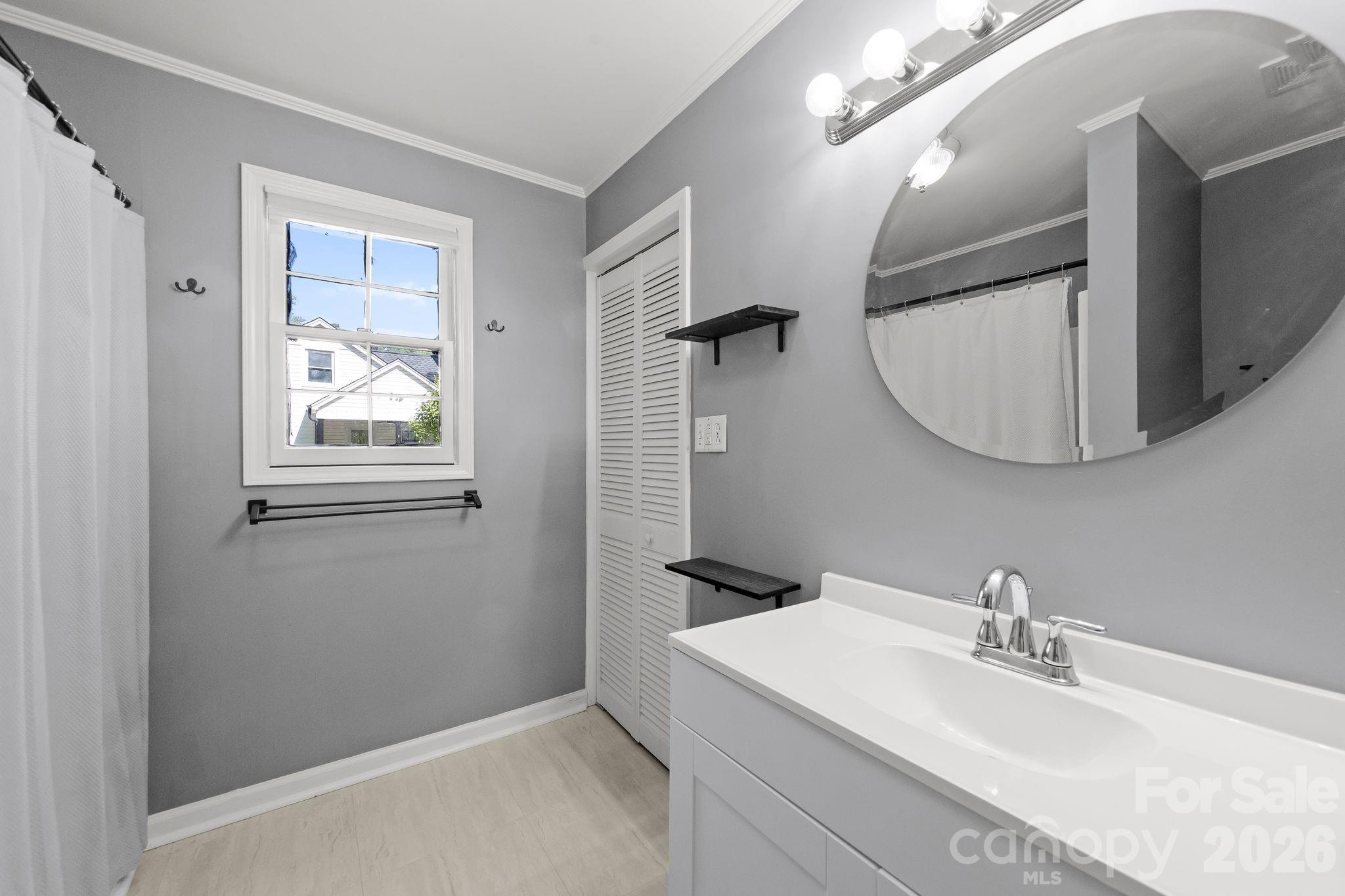 Moss Acres - Residential