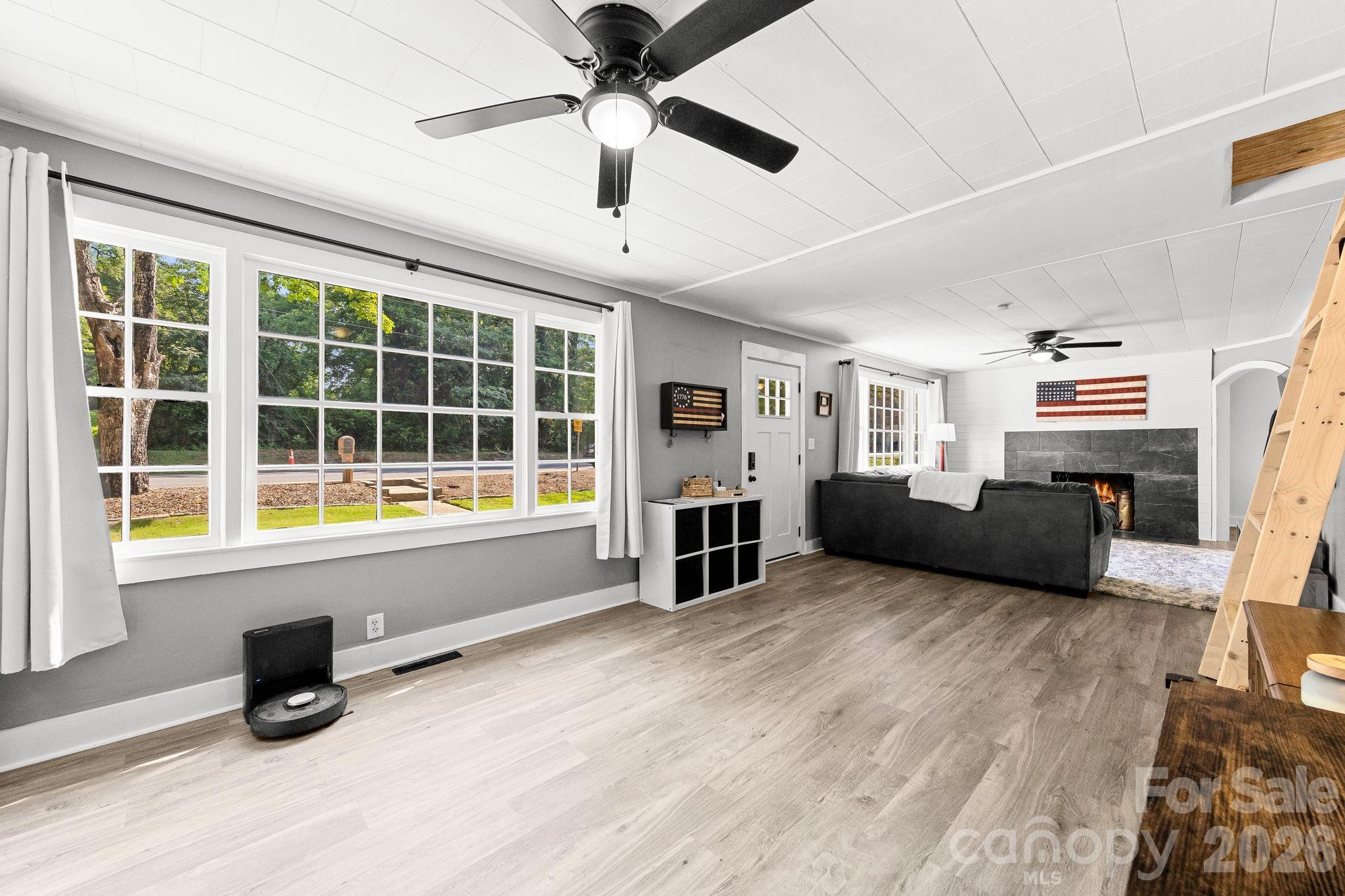 Moss Acres - Residential