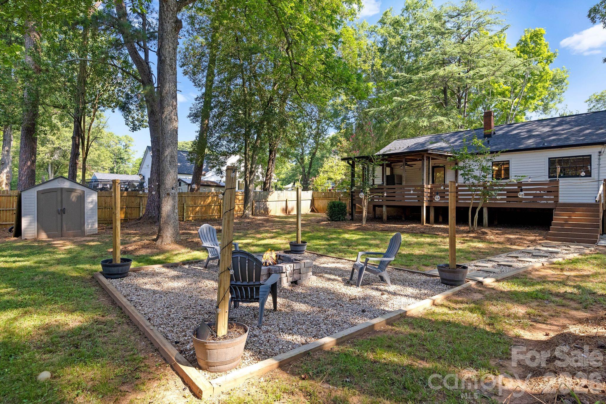 Moss Acres - Residential