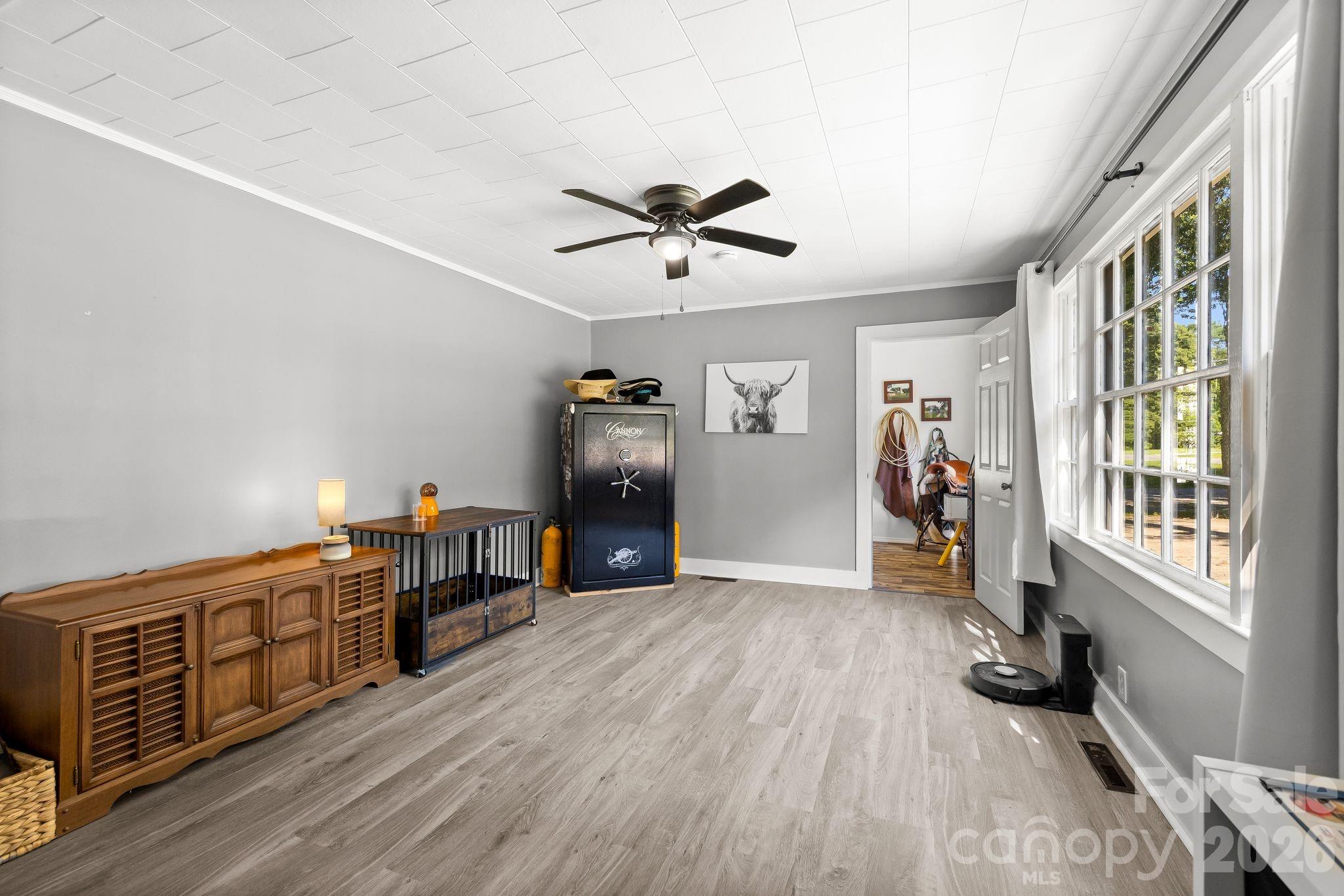 Moss Acres - Residential