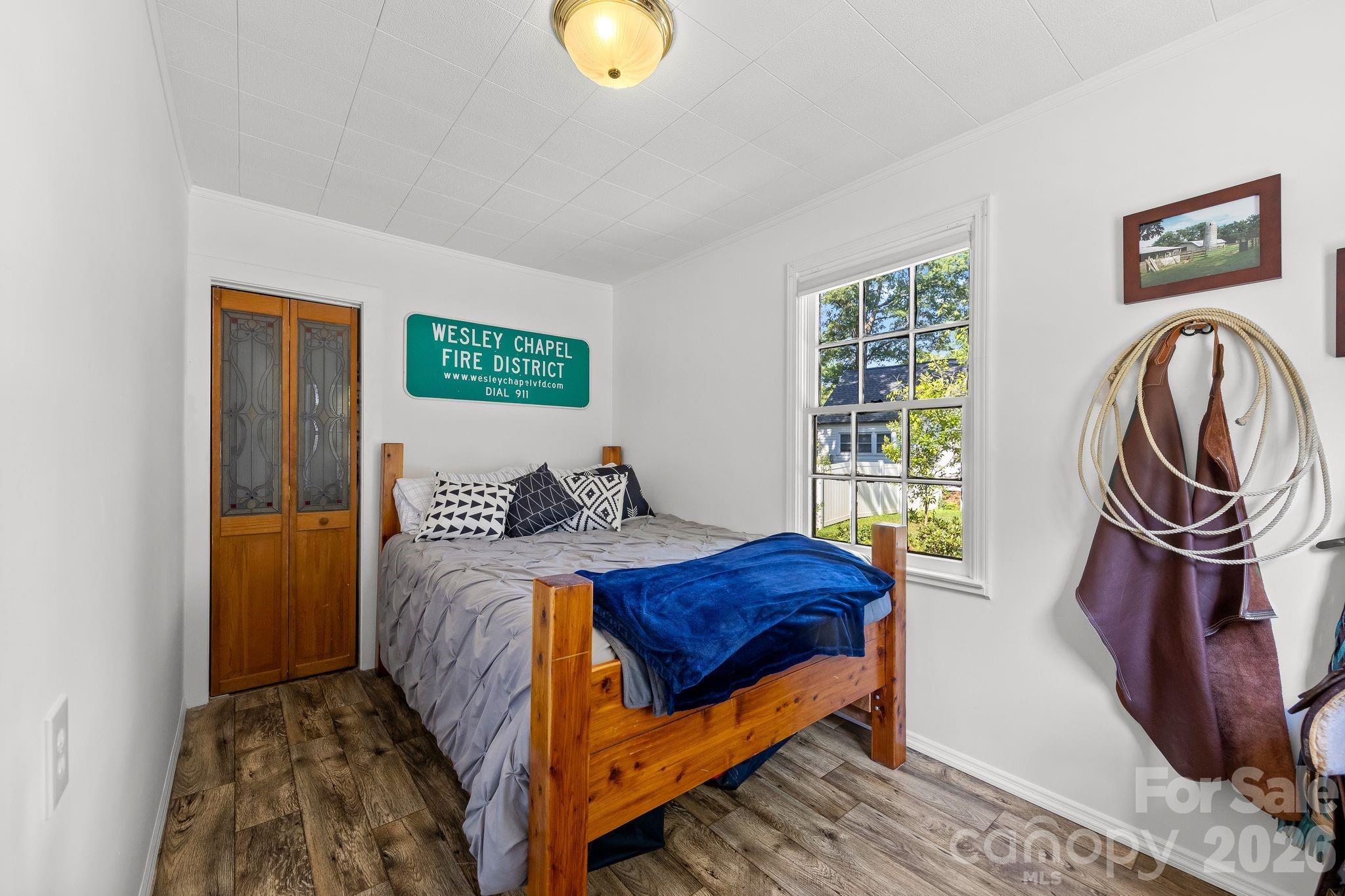 Moss Acres - Residential