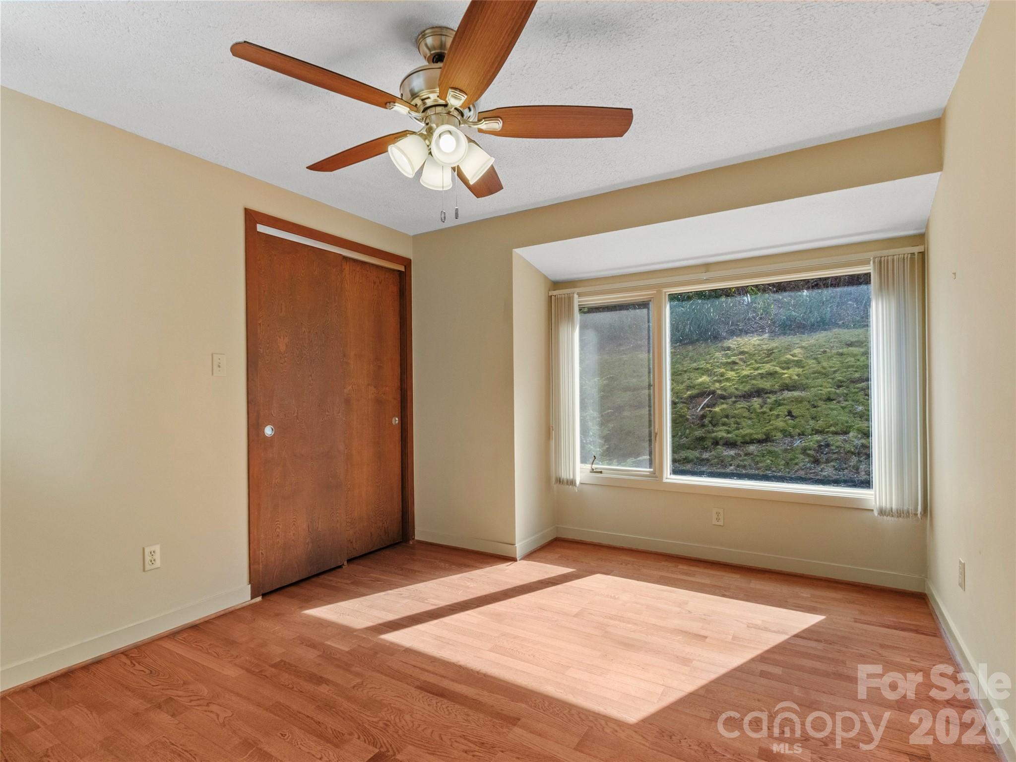Mount Mitchell Lands - Residential