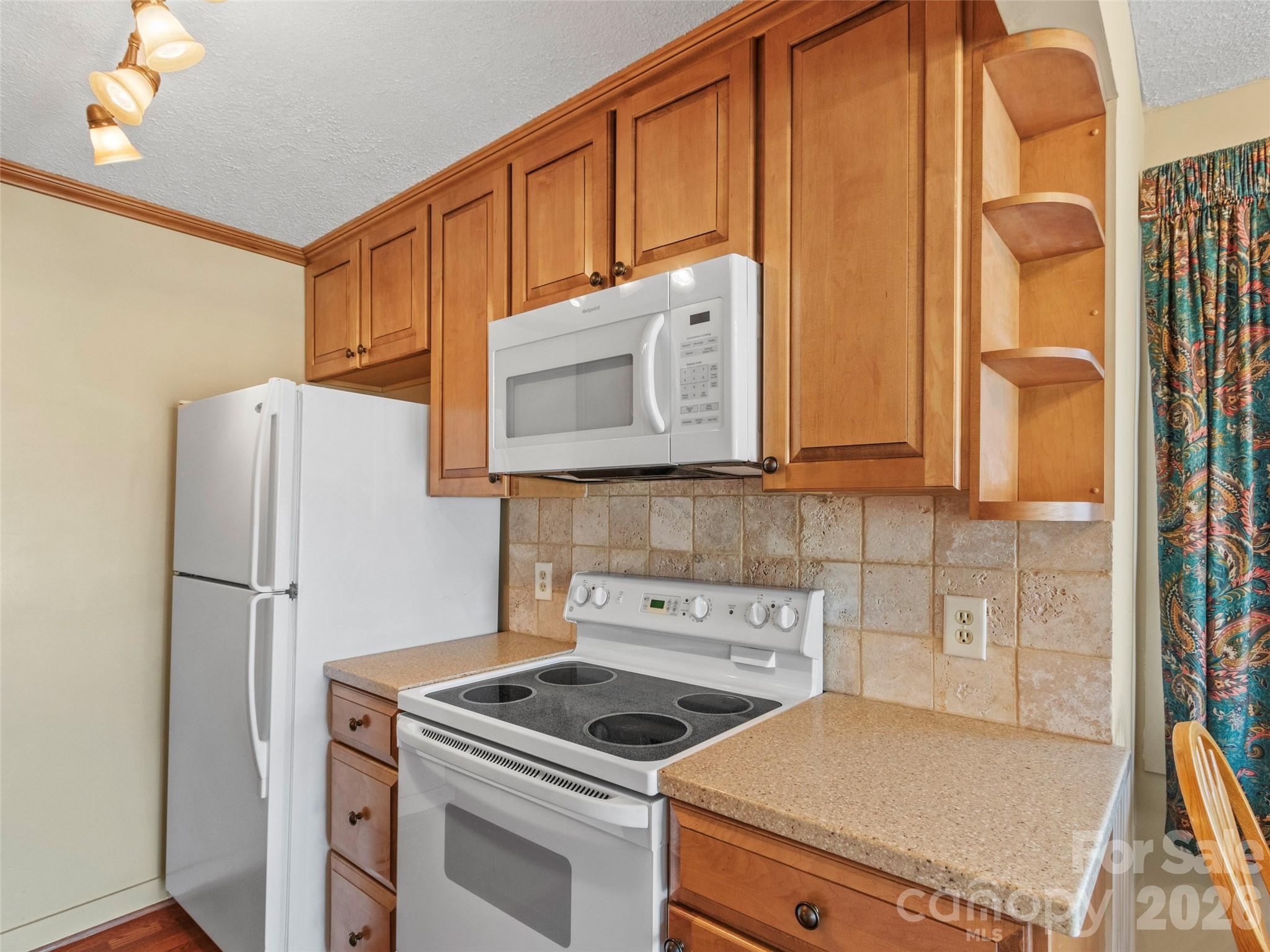 Mount Mitchell Lands - Residential