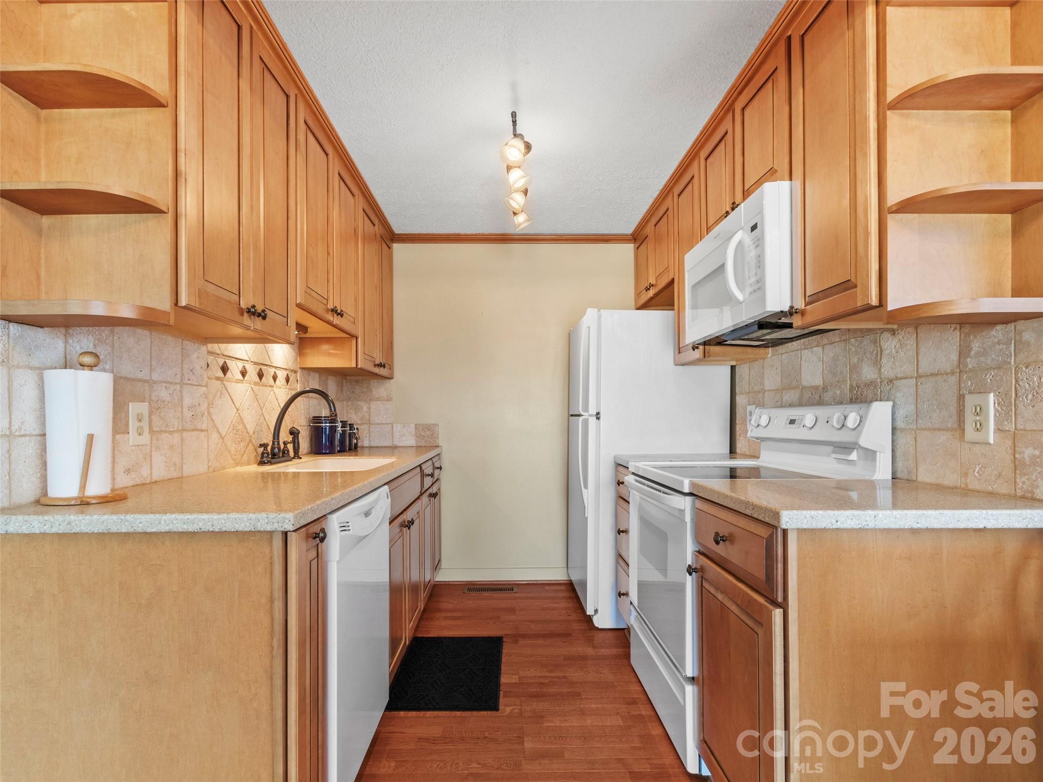 Mount Mitchell Lands - Residential