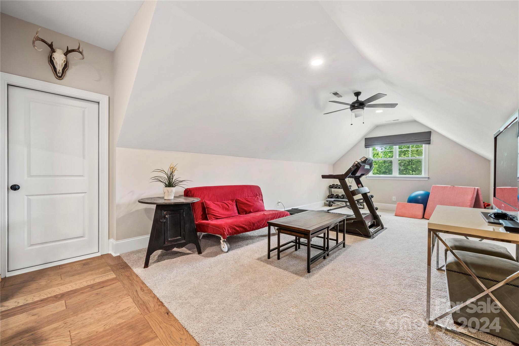 The Retreat At Sunset Ridge - Residential