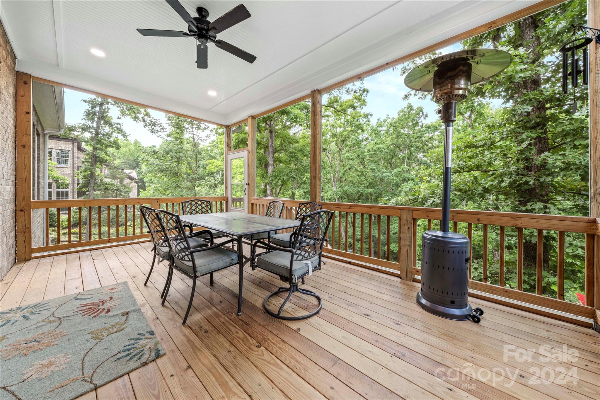 The Retreat At Sunset Ridge - Residential