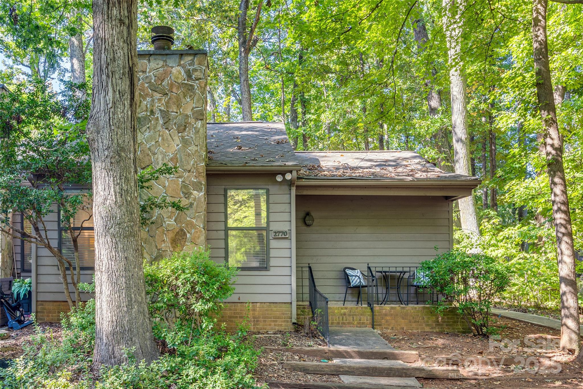 Charming 1-Bedroom ranch style condo in Fort Mill! Discover easy, low-maintenance living in this cozy 1-bedroom, 1-bath home tucked away in the heart of Fort Mill. Perfect for first-time buyers, downsizers, or anyone seeking a simple lifestyle, this residence offers comfort and convenience in a desirable location. Enjoy an open layout, a bright living area, and a functional kitchen that makes the most of the space. The bedroom provides a peaceful retreat, while the bathroom is well-appointed for everyday use. Step outside to a welcoming community setting, all just minutes from shopping, dining, and major highways for an easy commute.