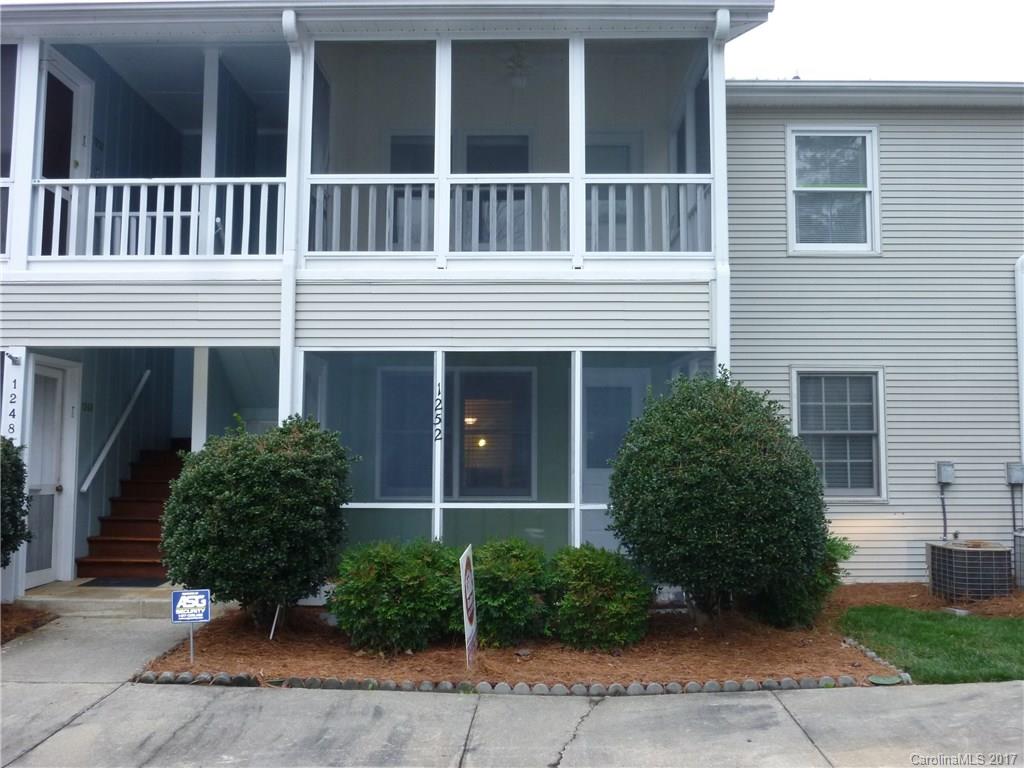 Brentwood Condos - Residential