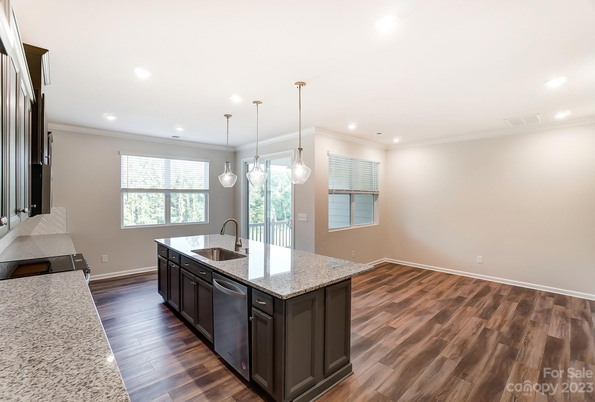 Summers Walk - Residential