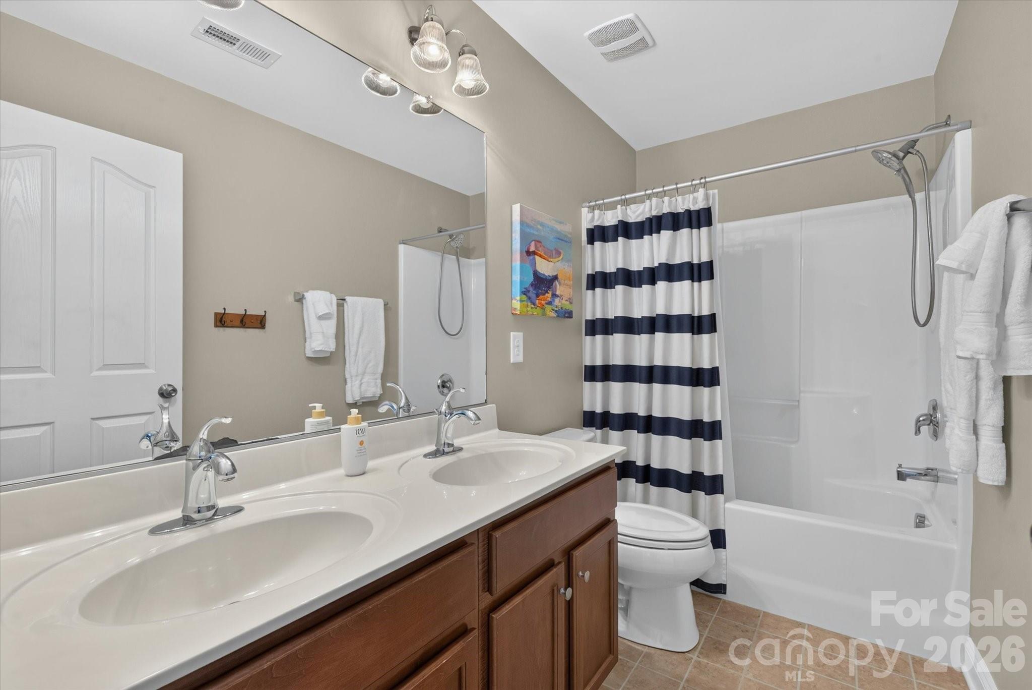 Lake Forest Preserve - Residential