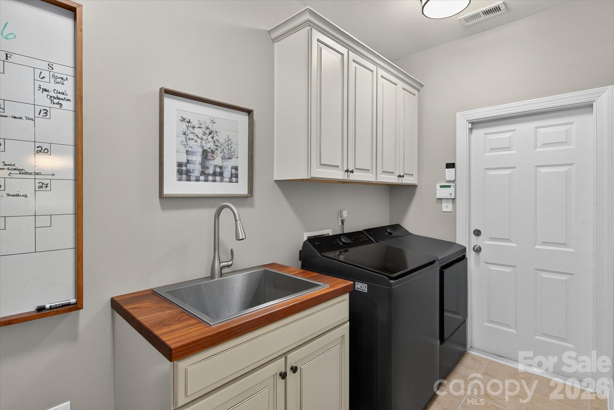 Lake Forest Preserve - Residential