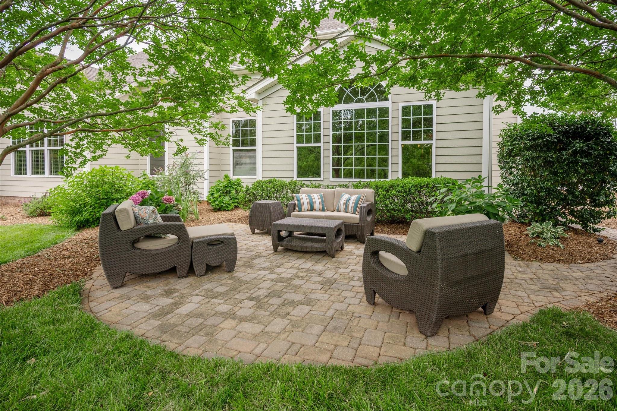 Lake Forest Preserve - Residential