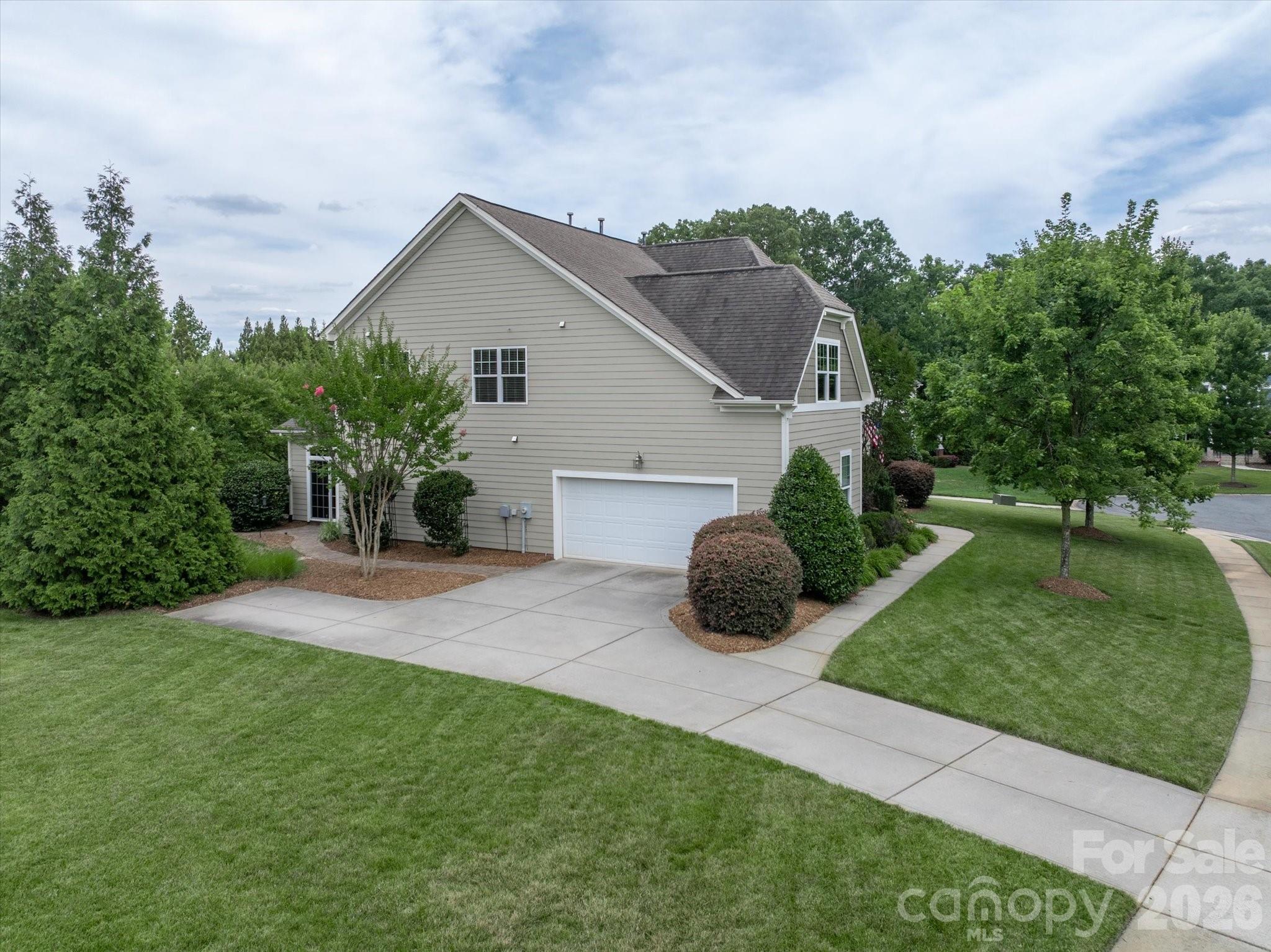 Lake Forest Preserve - Residential