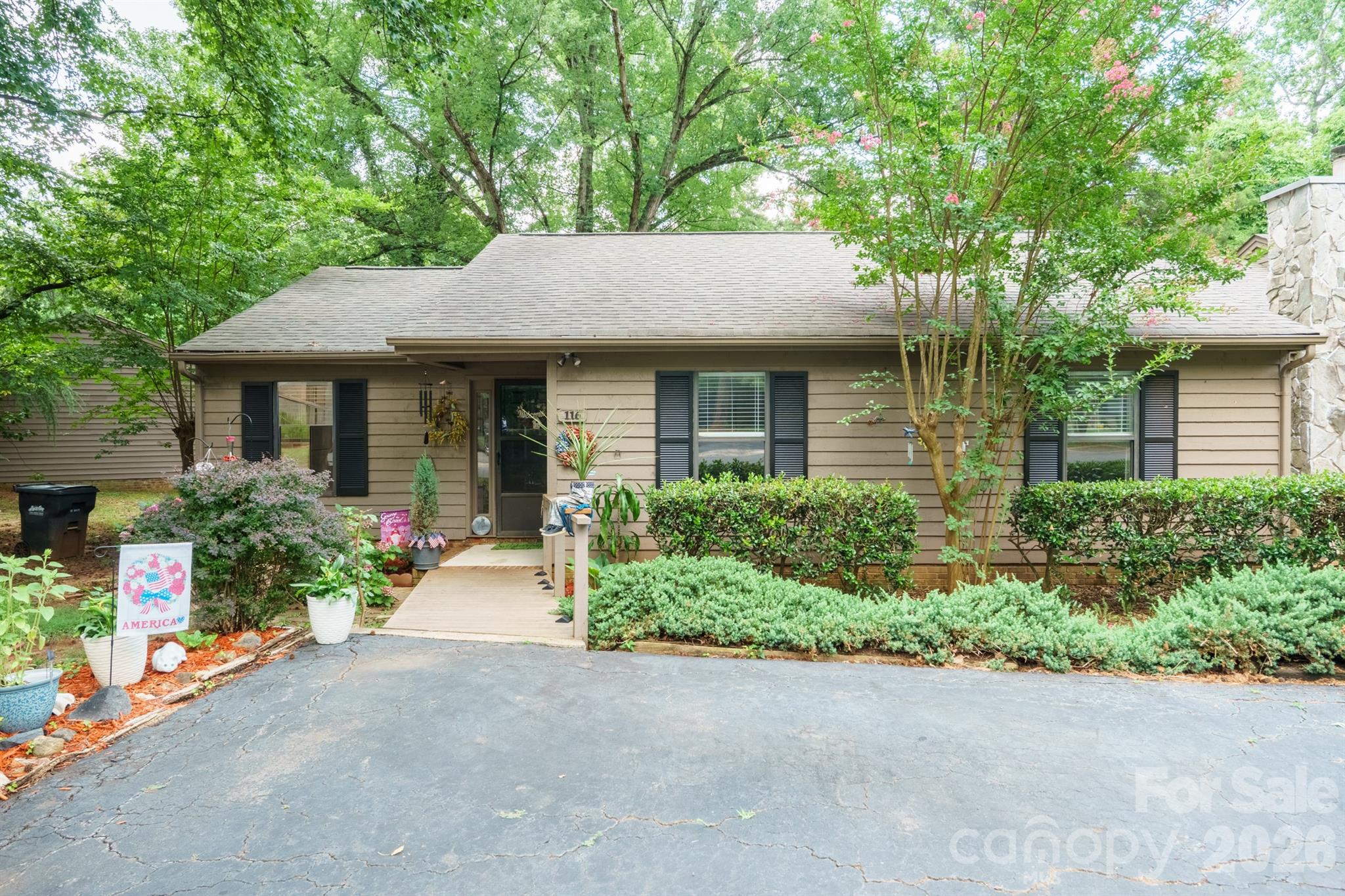Dogwood Hills - Residential