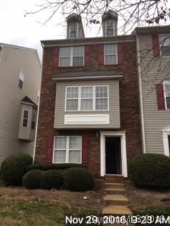 3 story open floor plan in Tanner Creek neighborhood. Lower level has front entry door and 1 car garage entry on rear. Large room that could be used as office/playroom or bonus room. Main level has open plan with kitchen/breakfast/family room with fireplace and opens to large deck. Upper level features the 3 bedrooms and 2 full baths. Tons of storage.