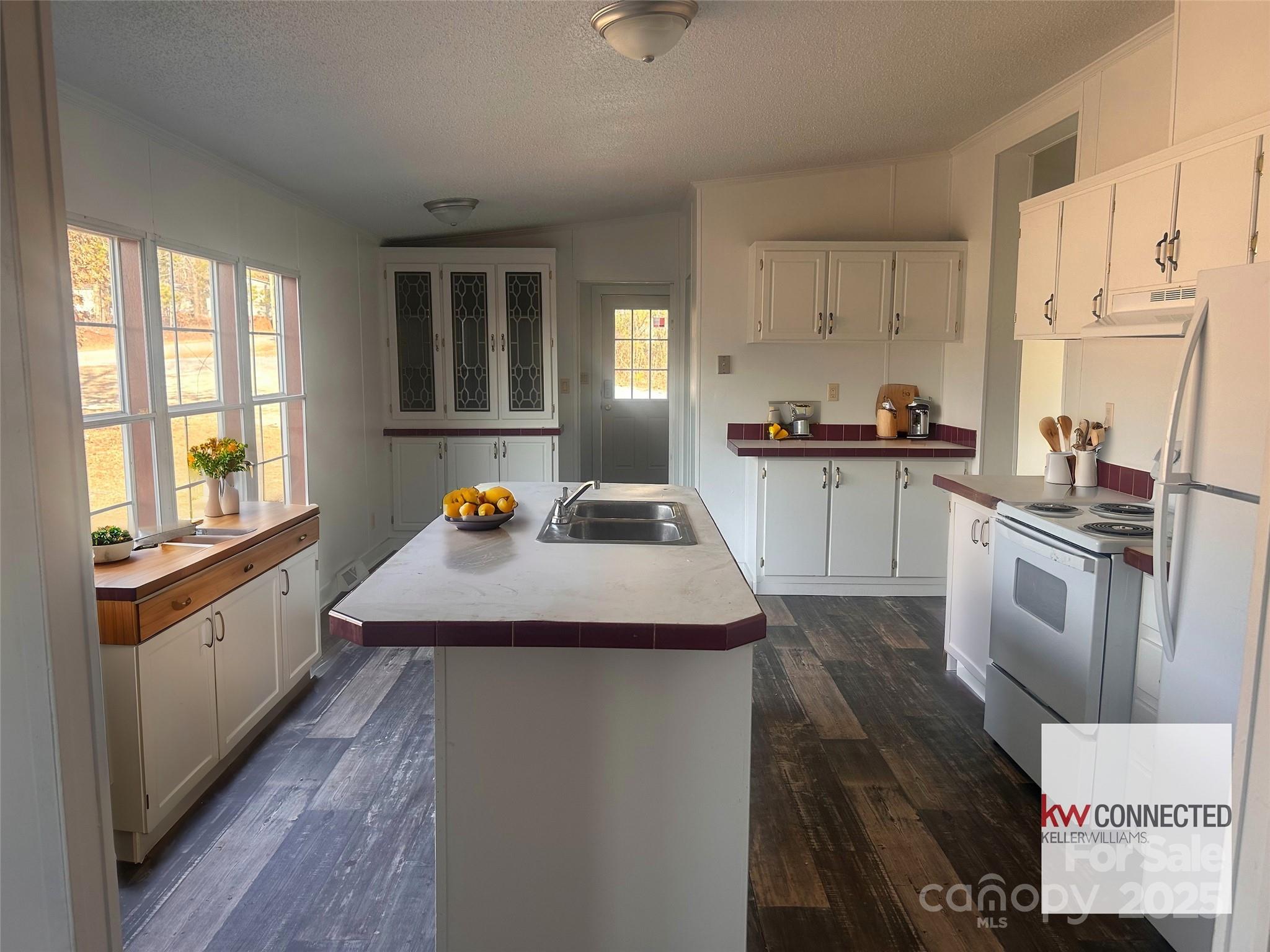 Smith Lake - Residential
