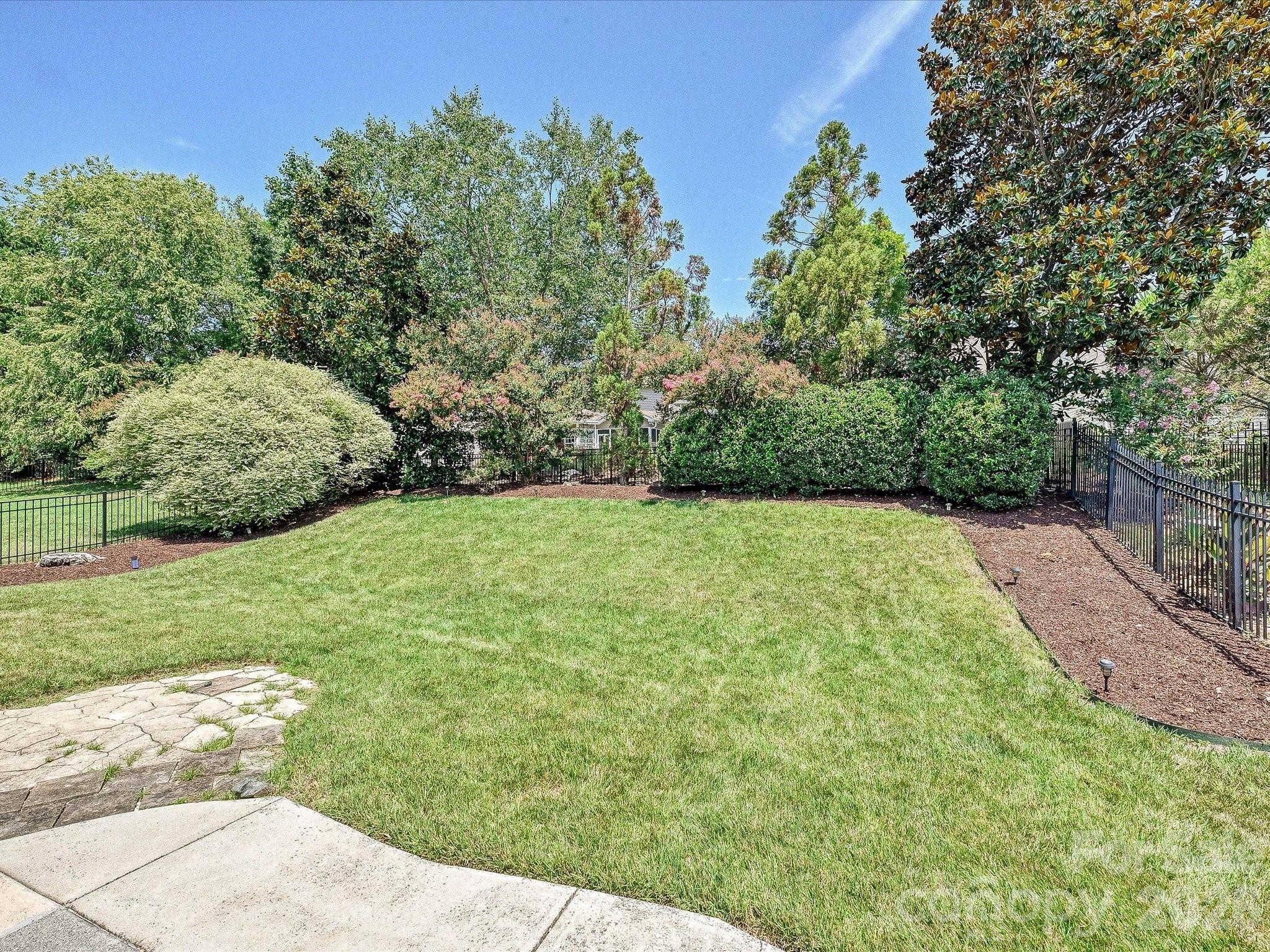 CALLONWOOD - Residential